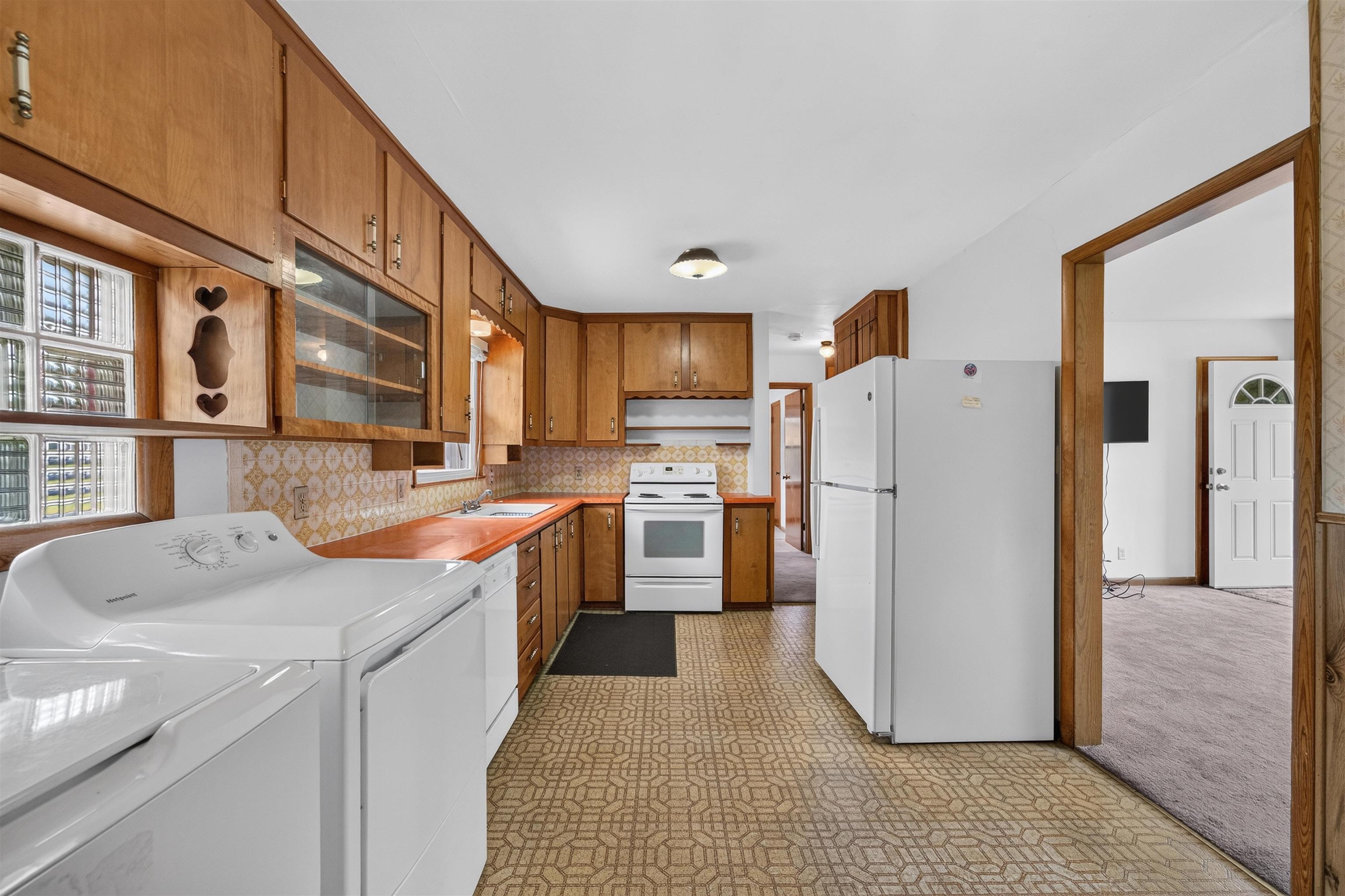 2328 W Casado St. Property Photo 11