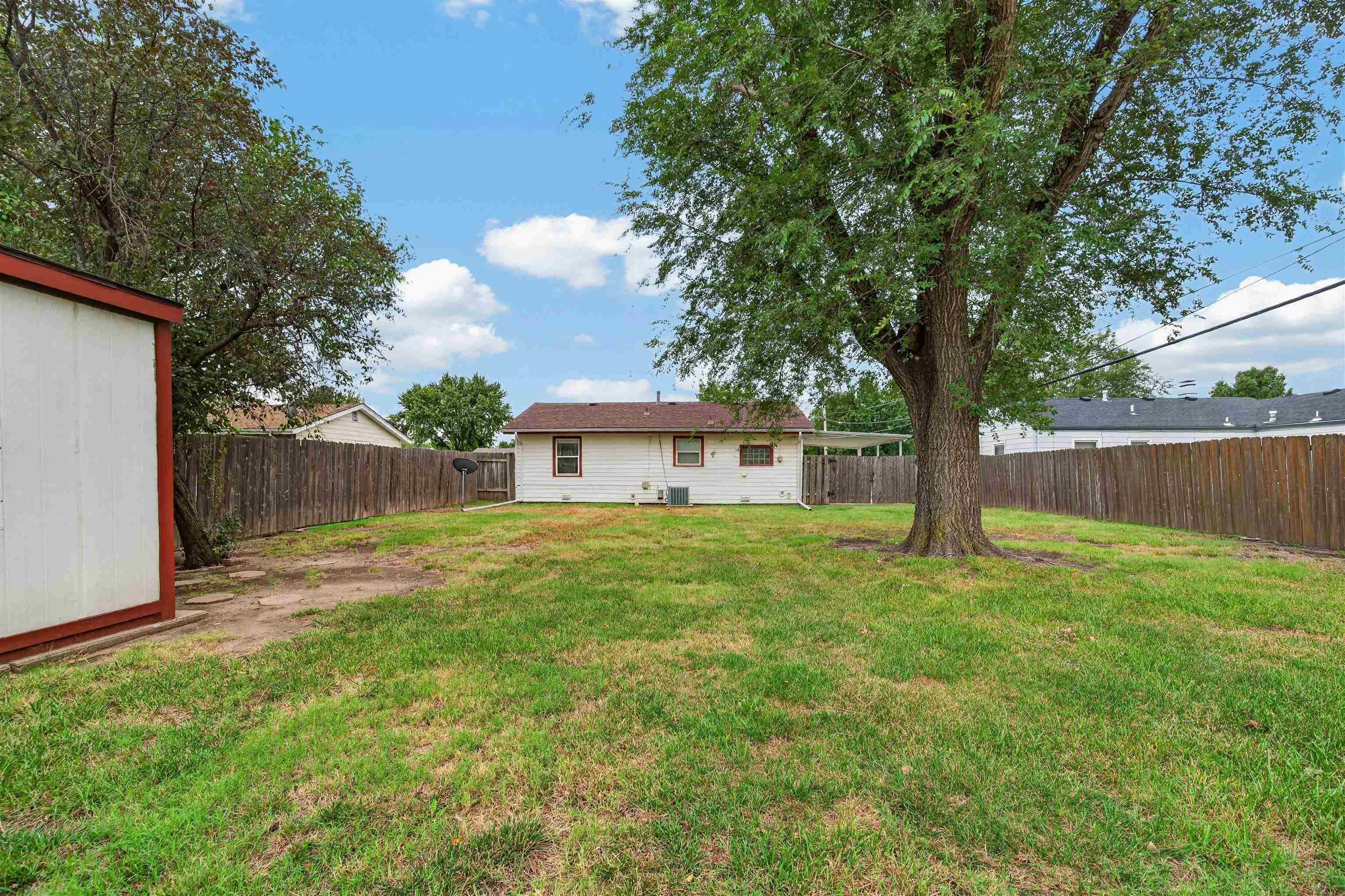 2328 W Casado St. Property Photo 16