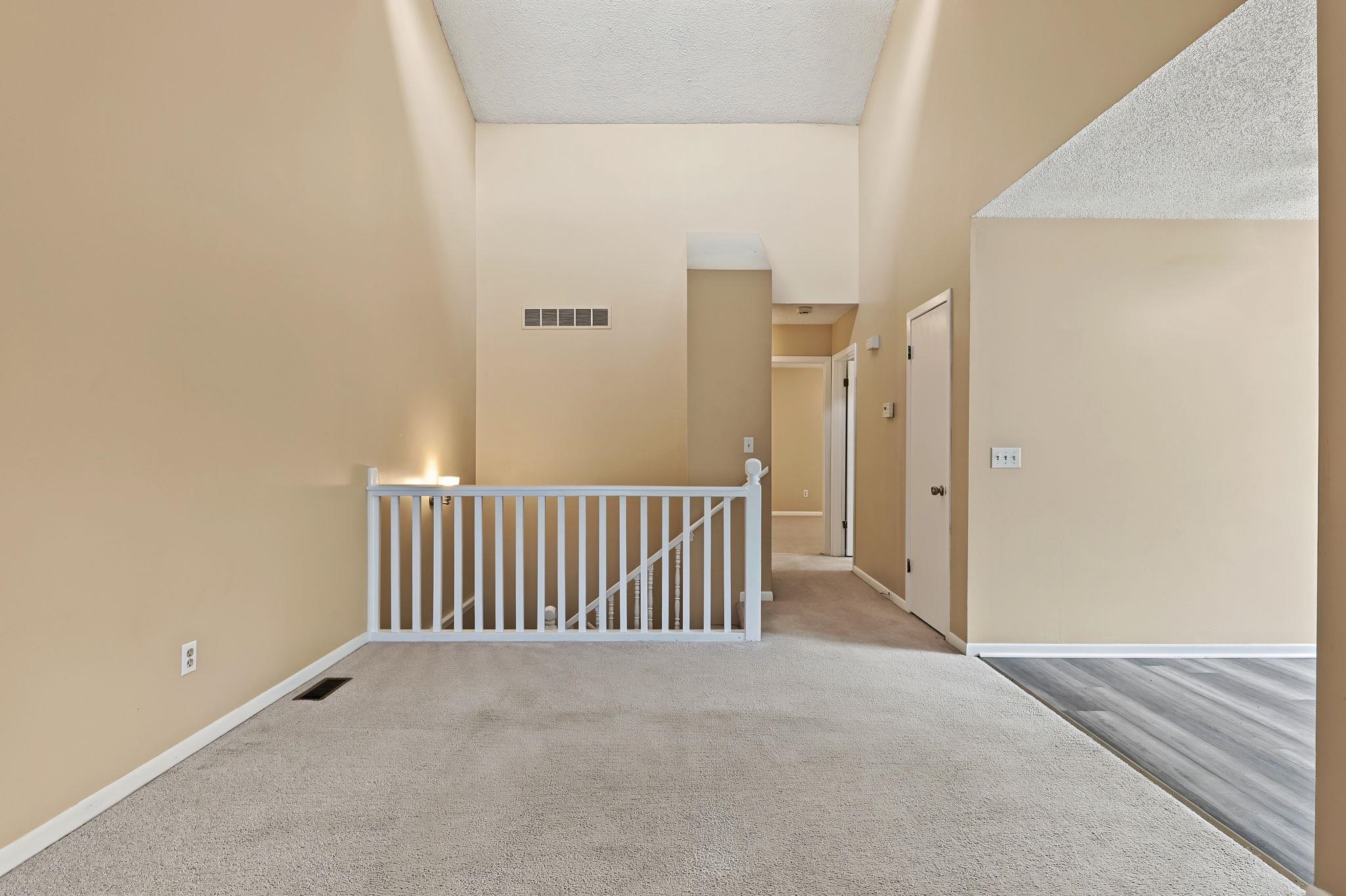 2472 S Capri Lane Property Photo 3
