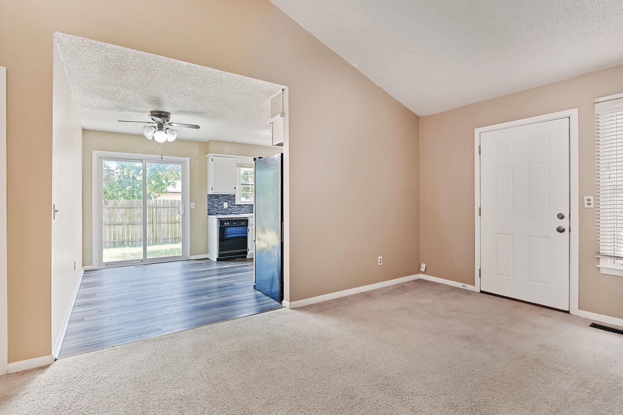 2472 S Capri Lane Property Photo 5