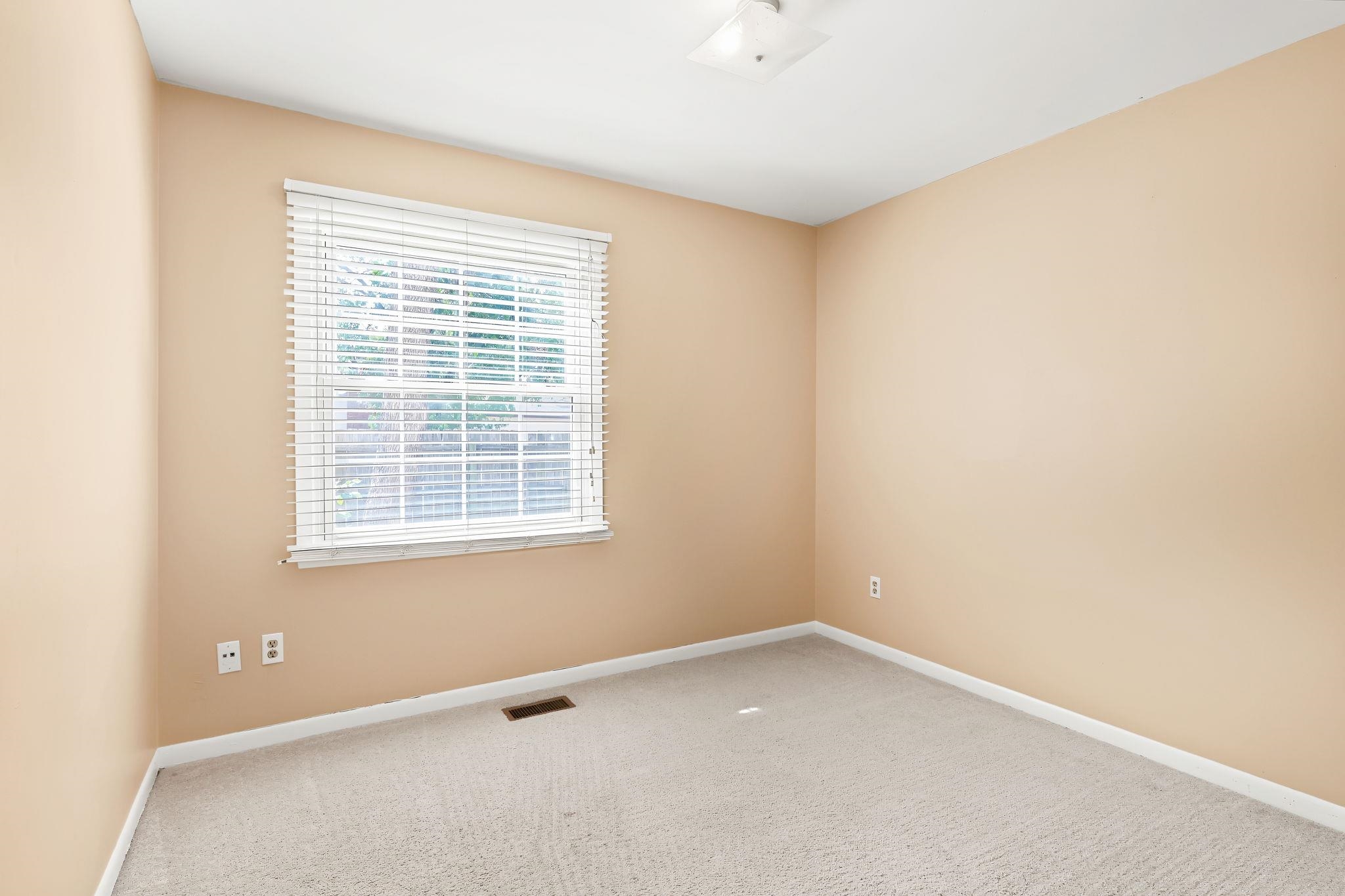 2472 S Capri Lane Property Photo 16