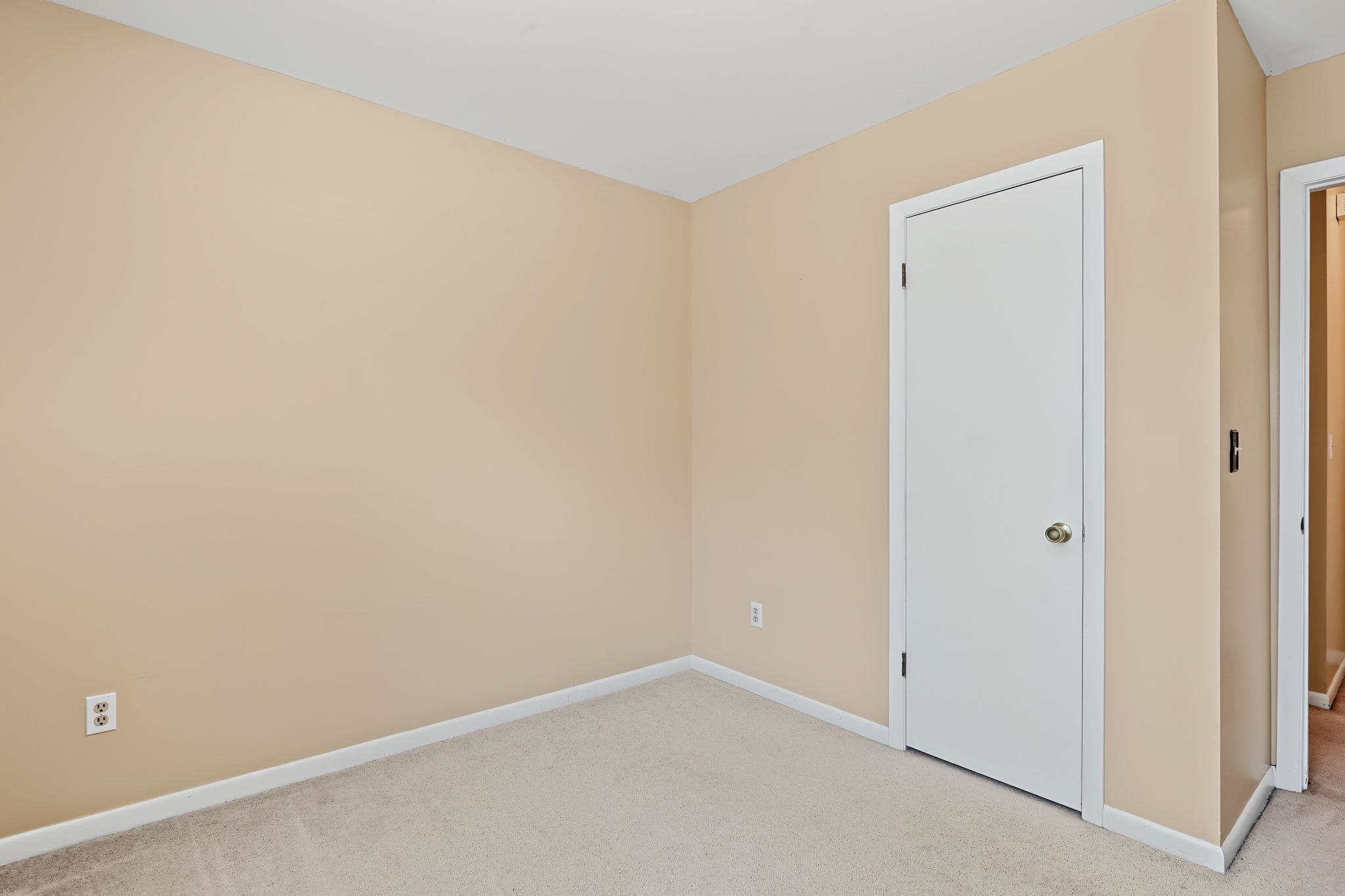 2472 S Capri Lane Property Photo 17
