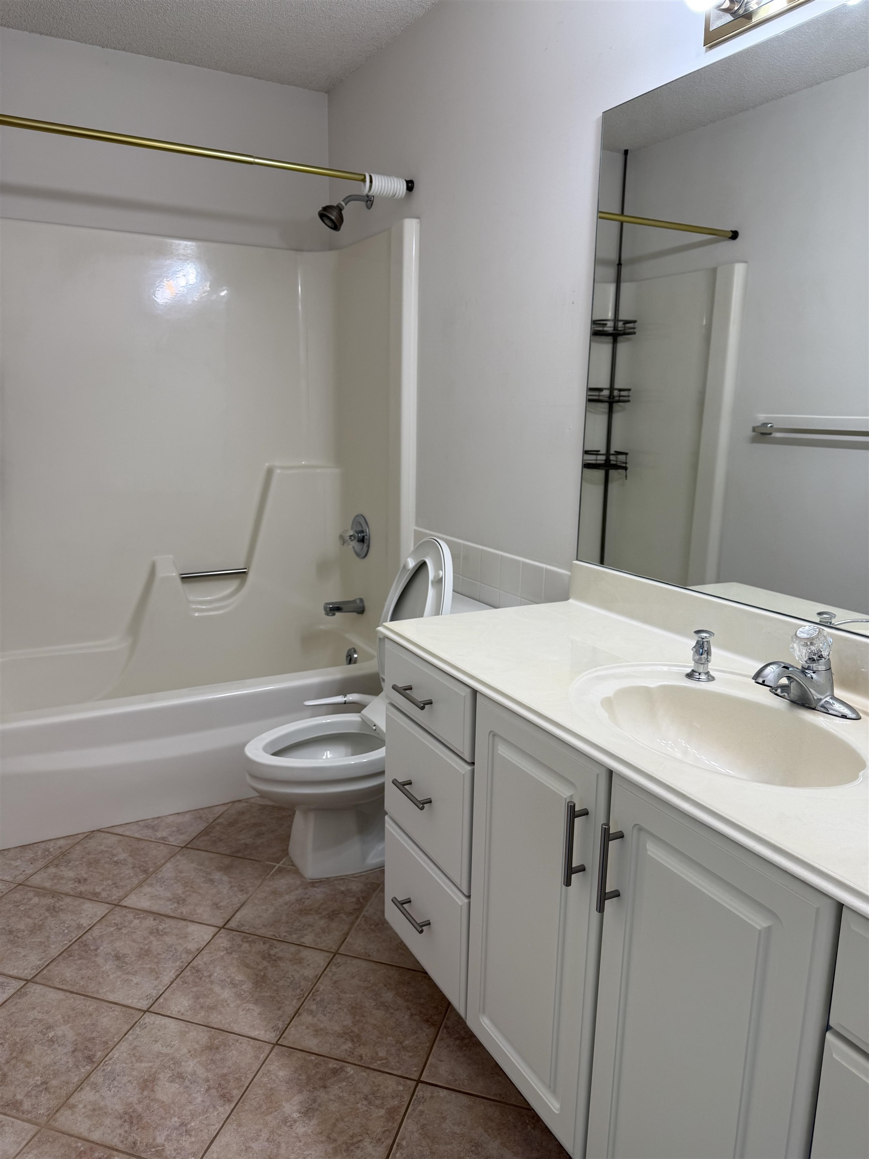 2427 N Vinegate Ct Property Photo 13