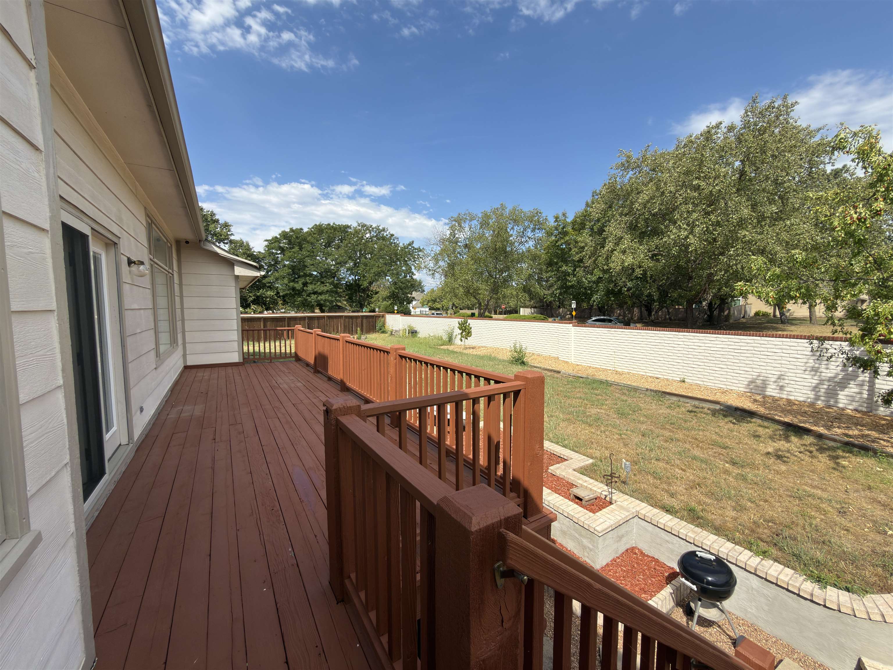 2427 N Vinegate Ct Property Photo 24