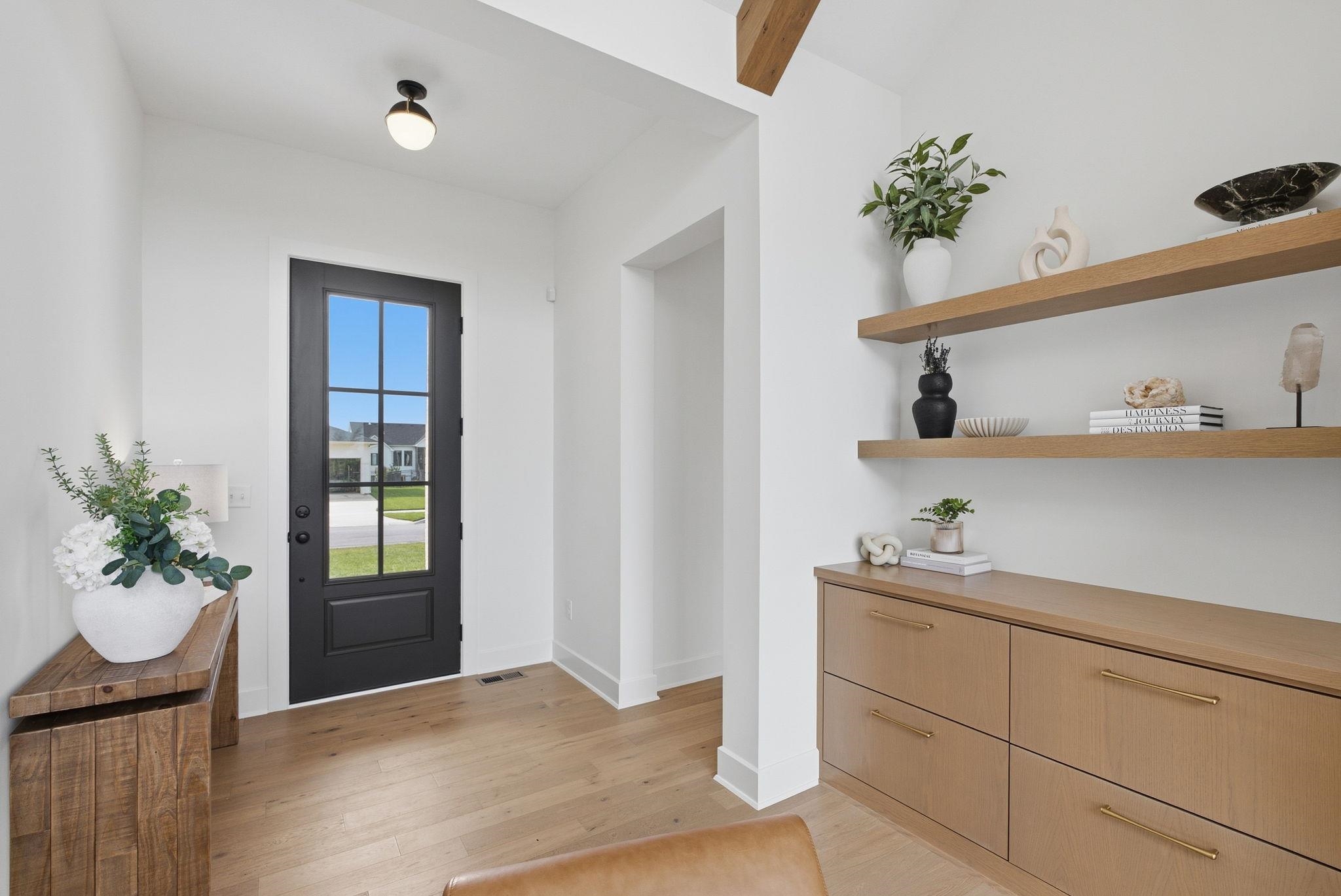 11614 E Winston St Property Photo 3