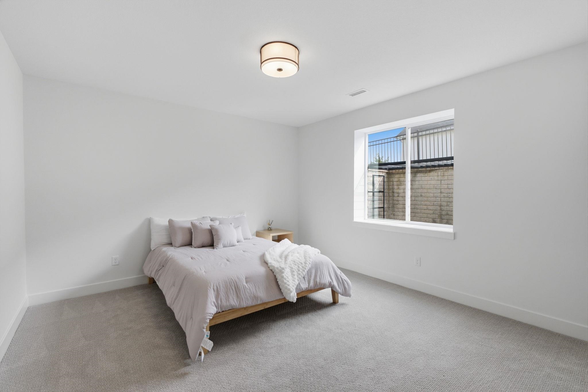 11614 E Winston St Property Photo 28