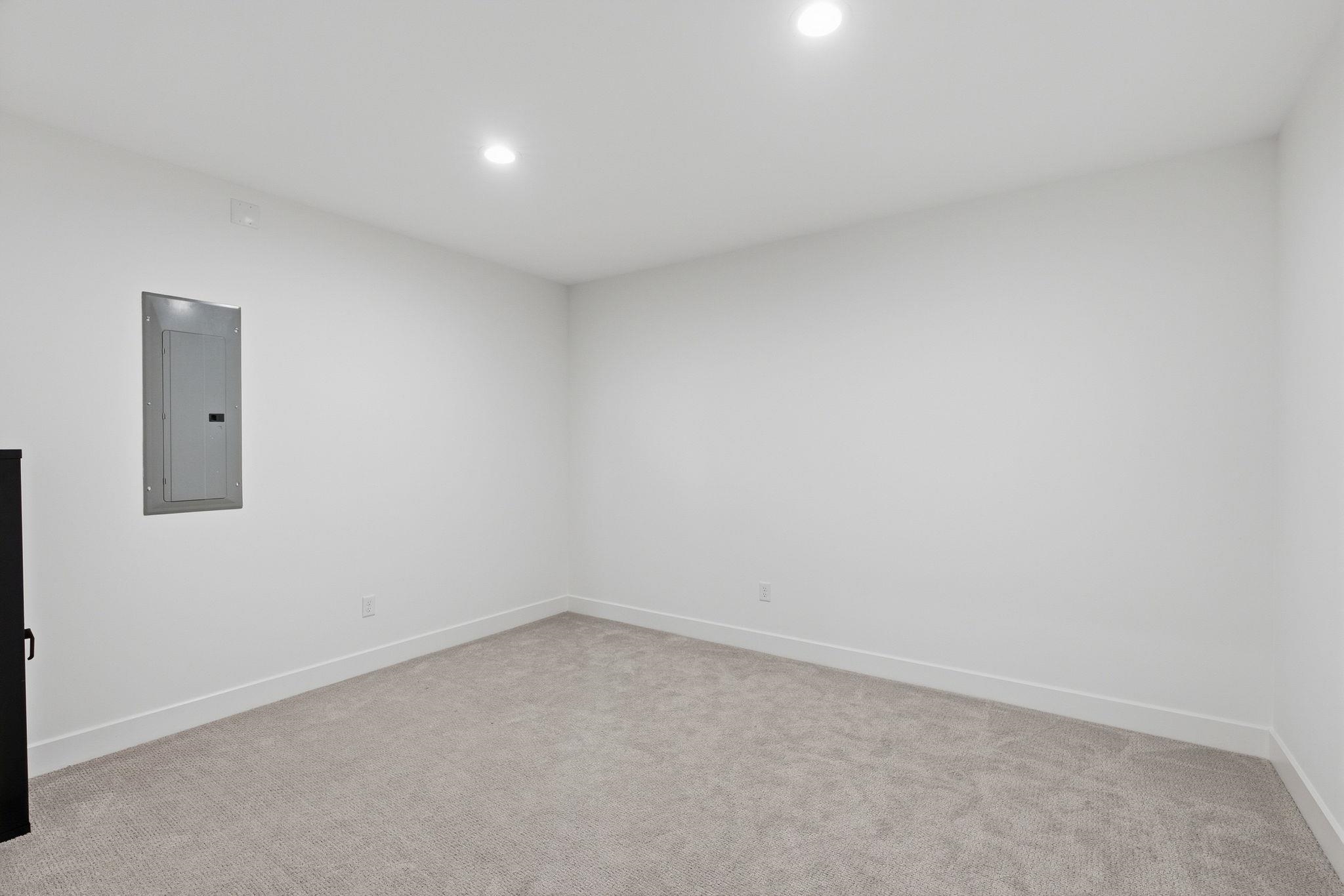 11614 E Winston St Property Photo 32