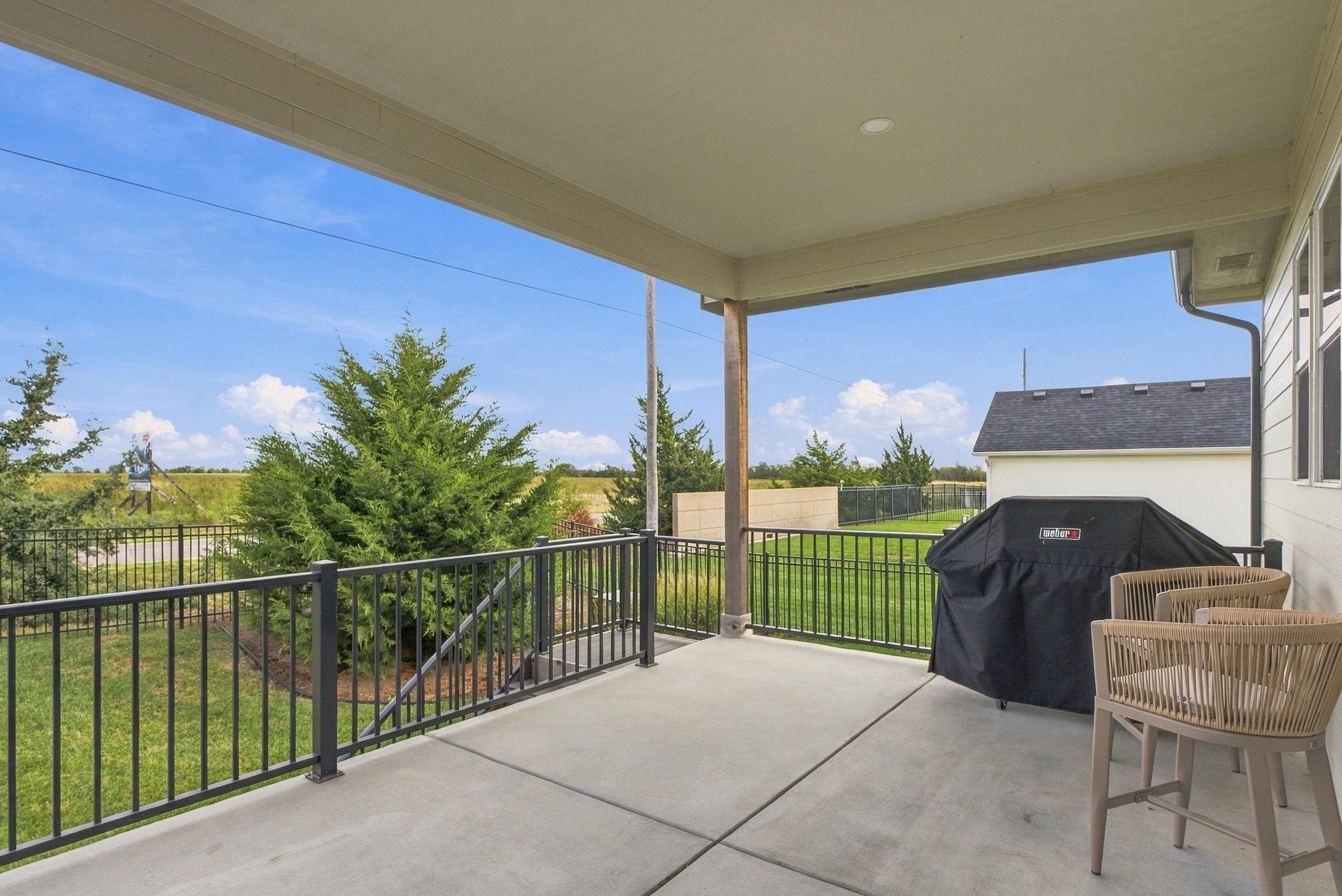 11614 E Winston St Property Photo 33
