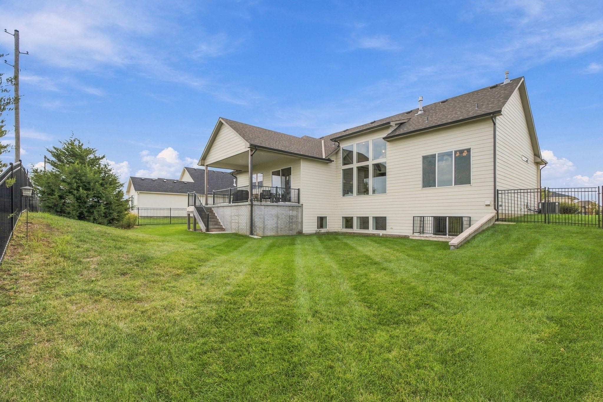 11614 E Winston St Property Photo 36