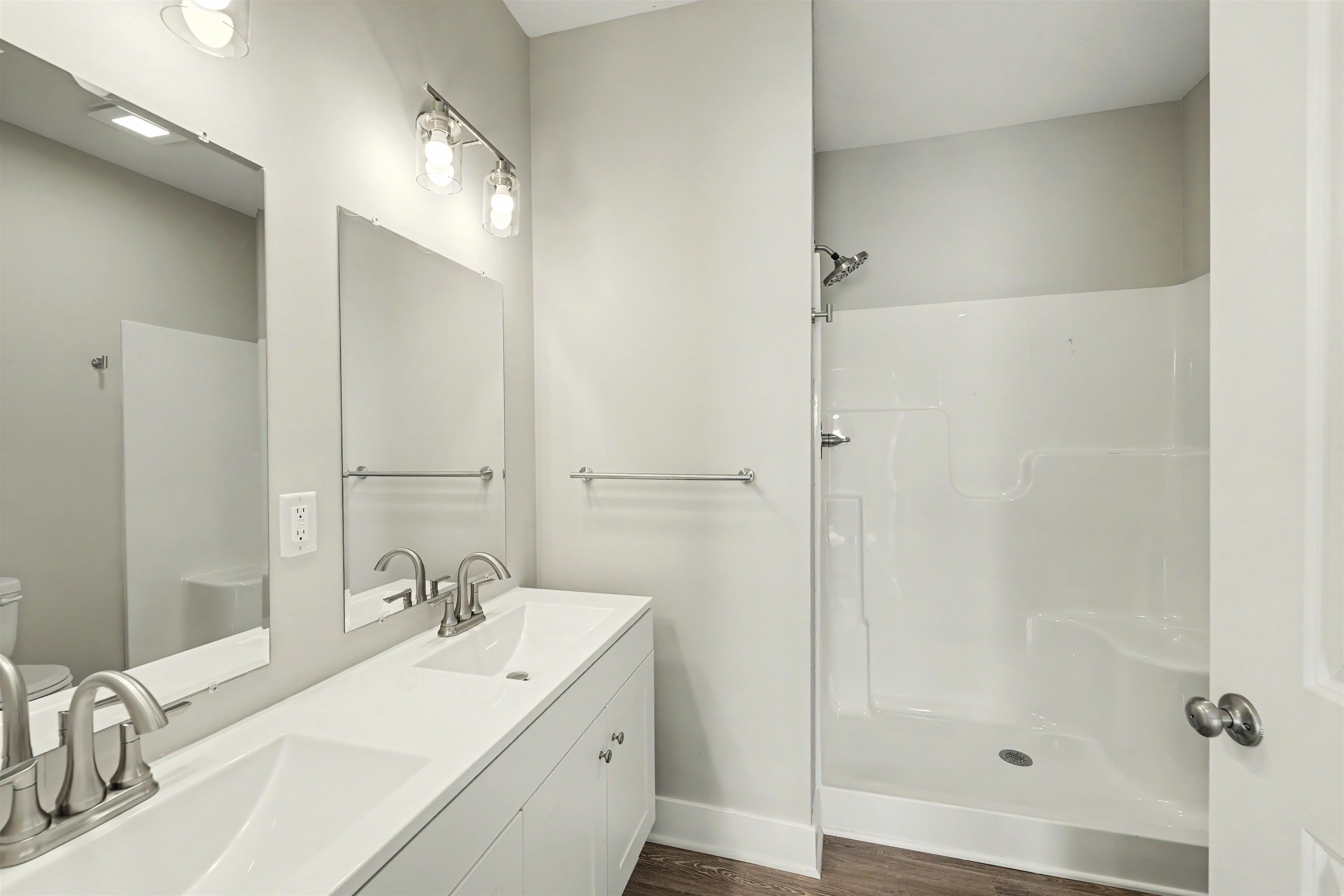 2719 Amelia Lane Property Photo 14