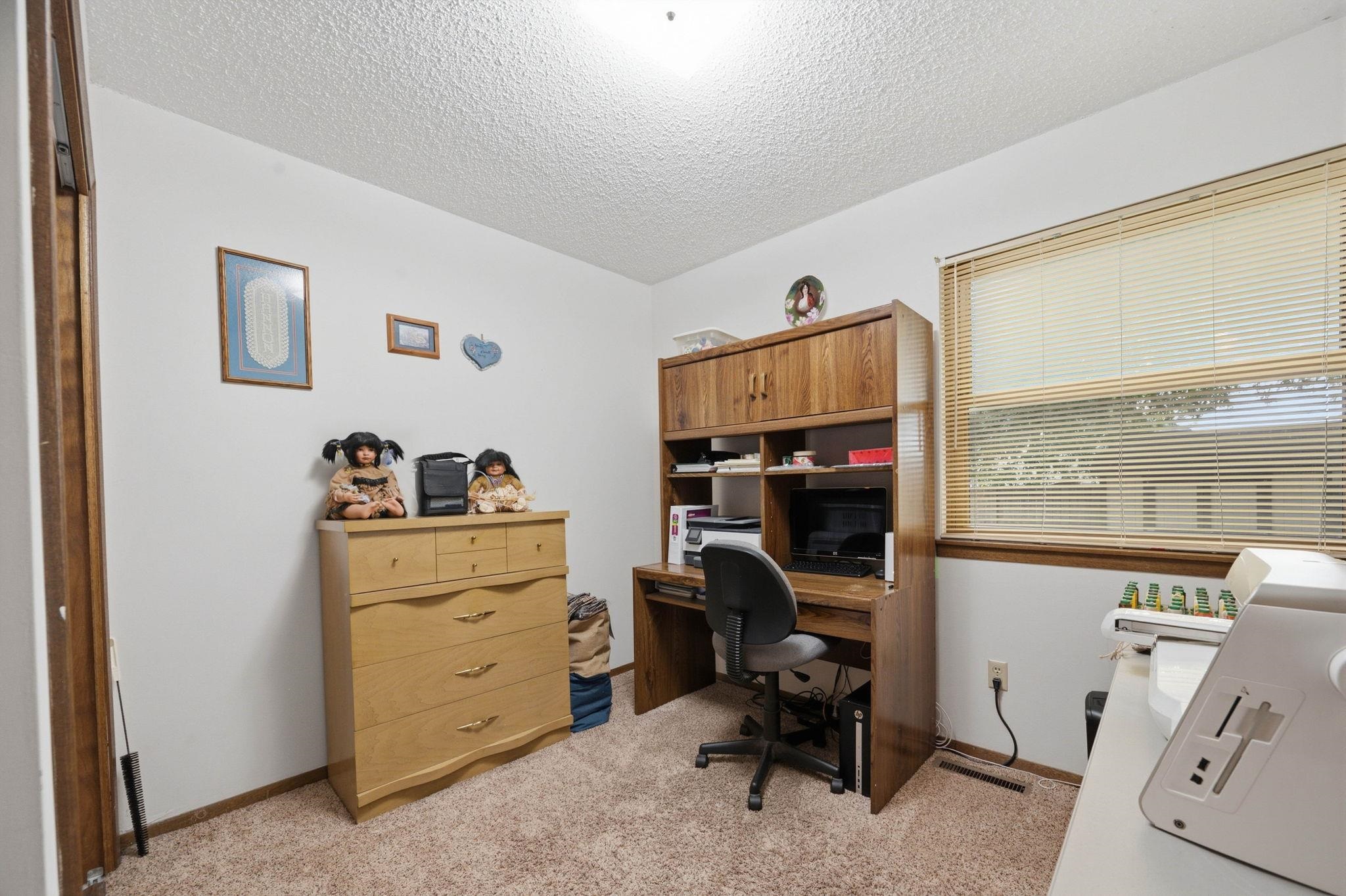 626 N Parkridge St Property Photo 14