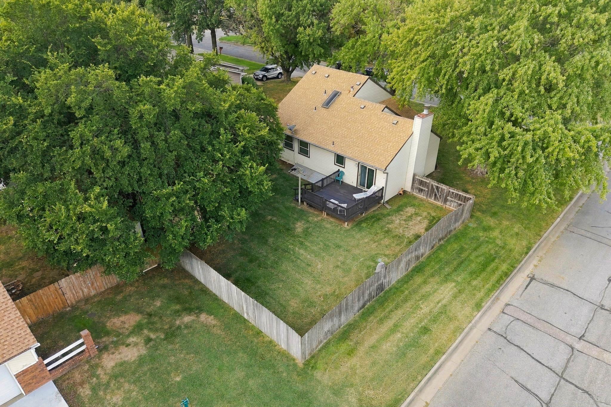 626 N Parkridge St Property Photo 20