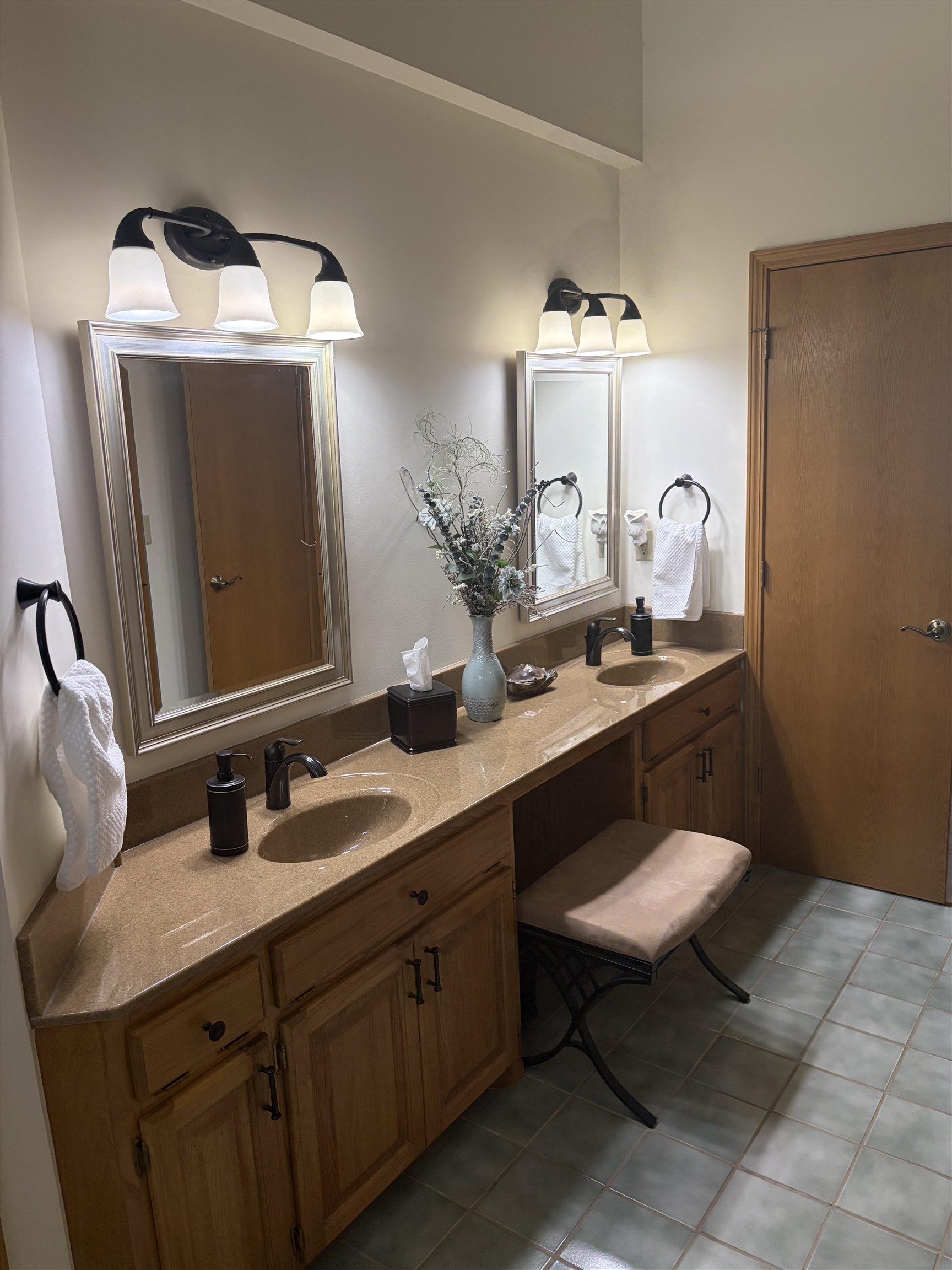 602 Ridge Point Dr Property Photo 21