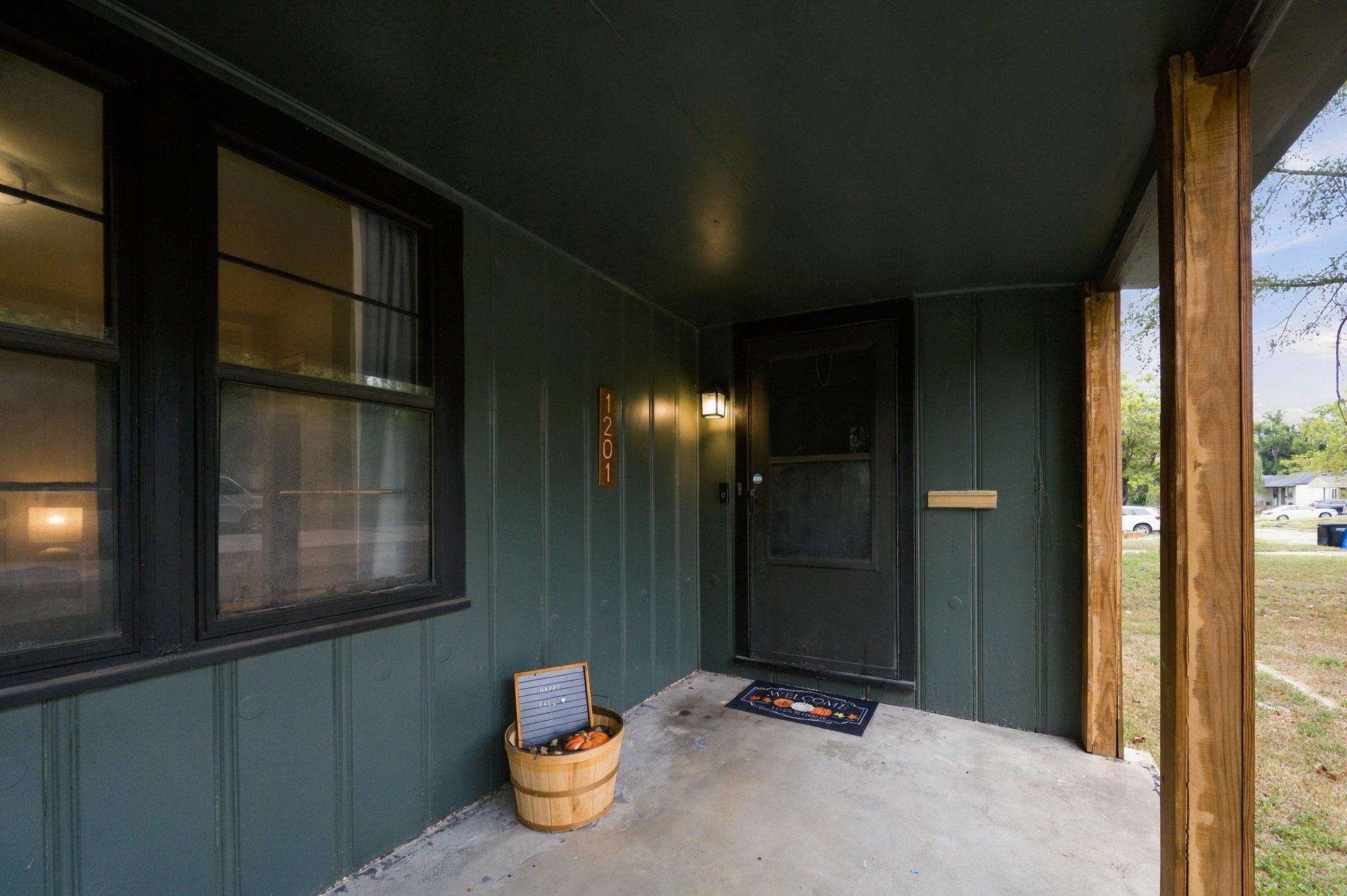 1201 Henry St Property Photo 8