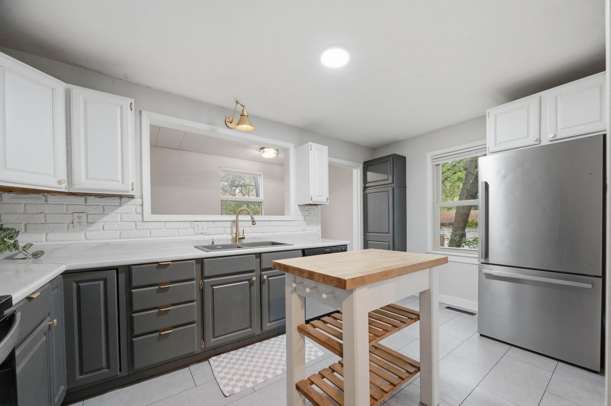 1201 Henry St Property Photo 16