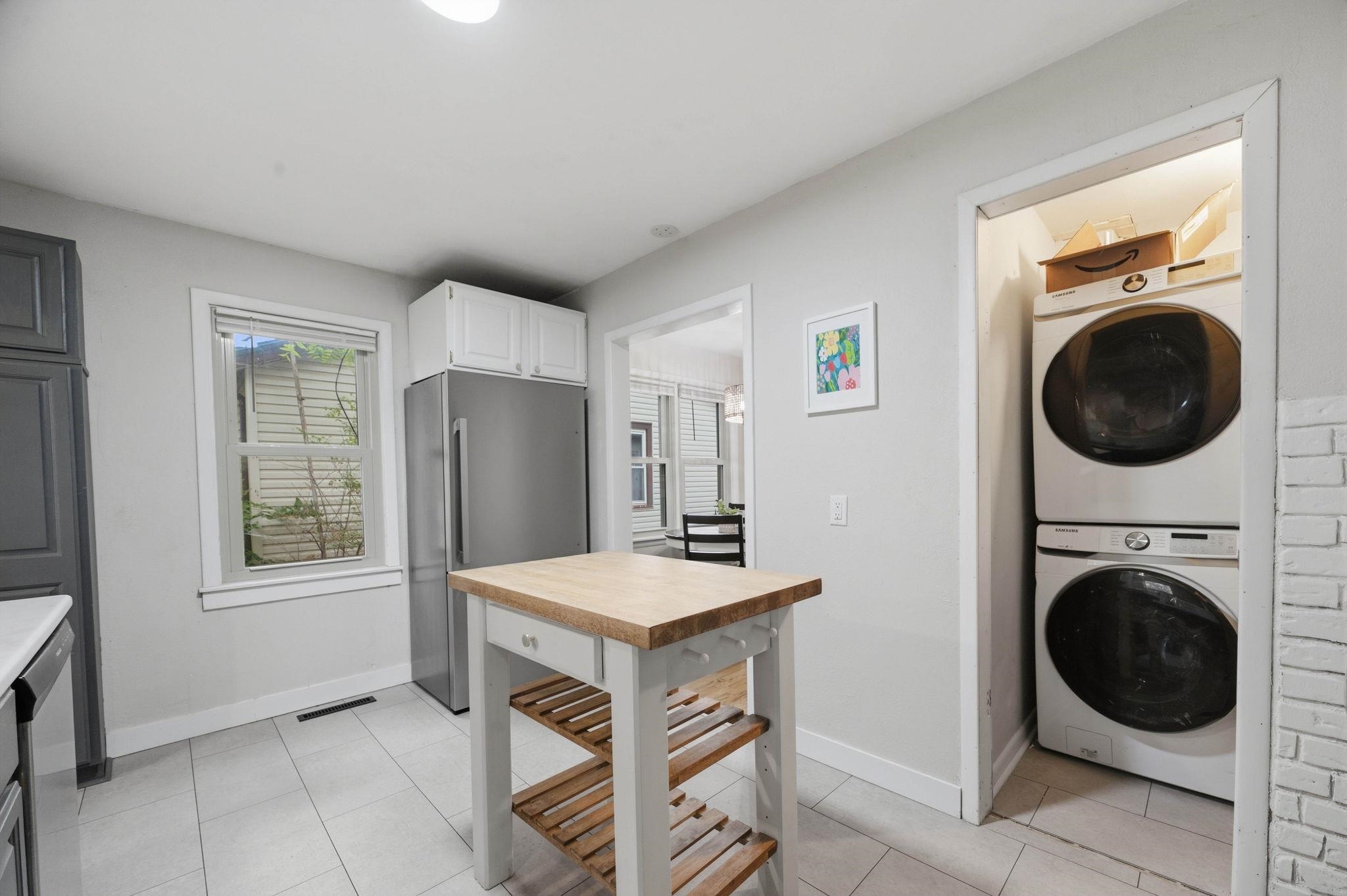 1201 Henry St Property Photo 17