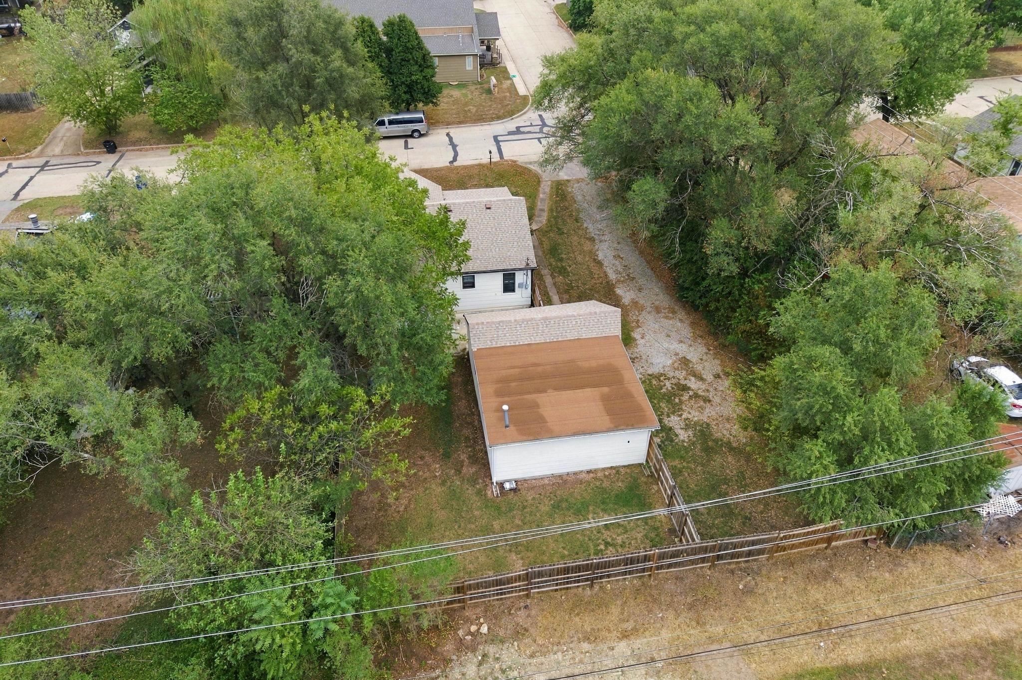 1201 Henry St Property Photo 26