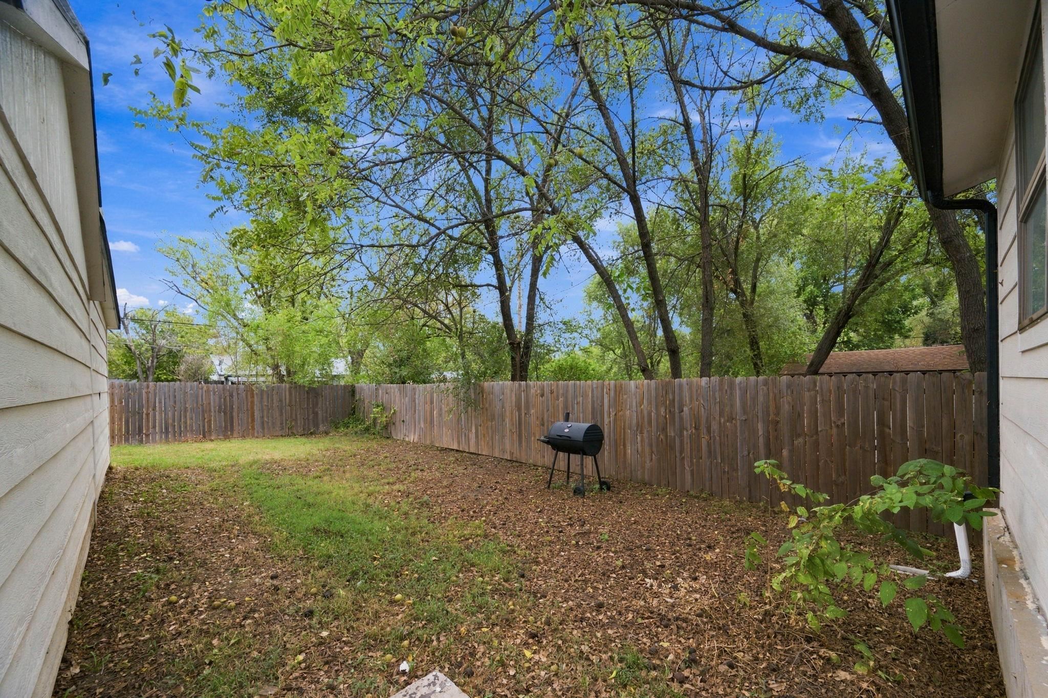 1201 Henry St Property Photo 28