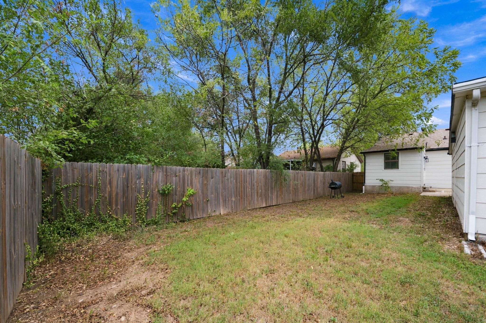 1201 Henry St Property Photo 30