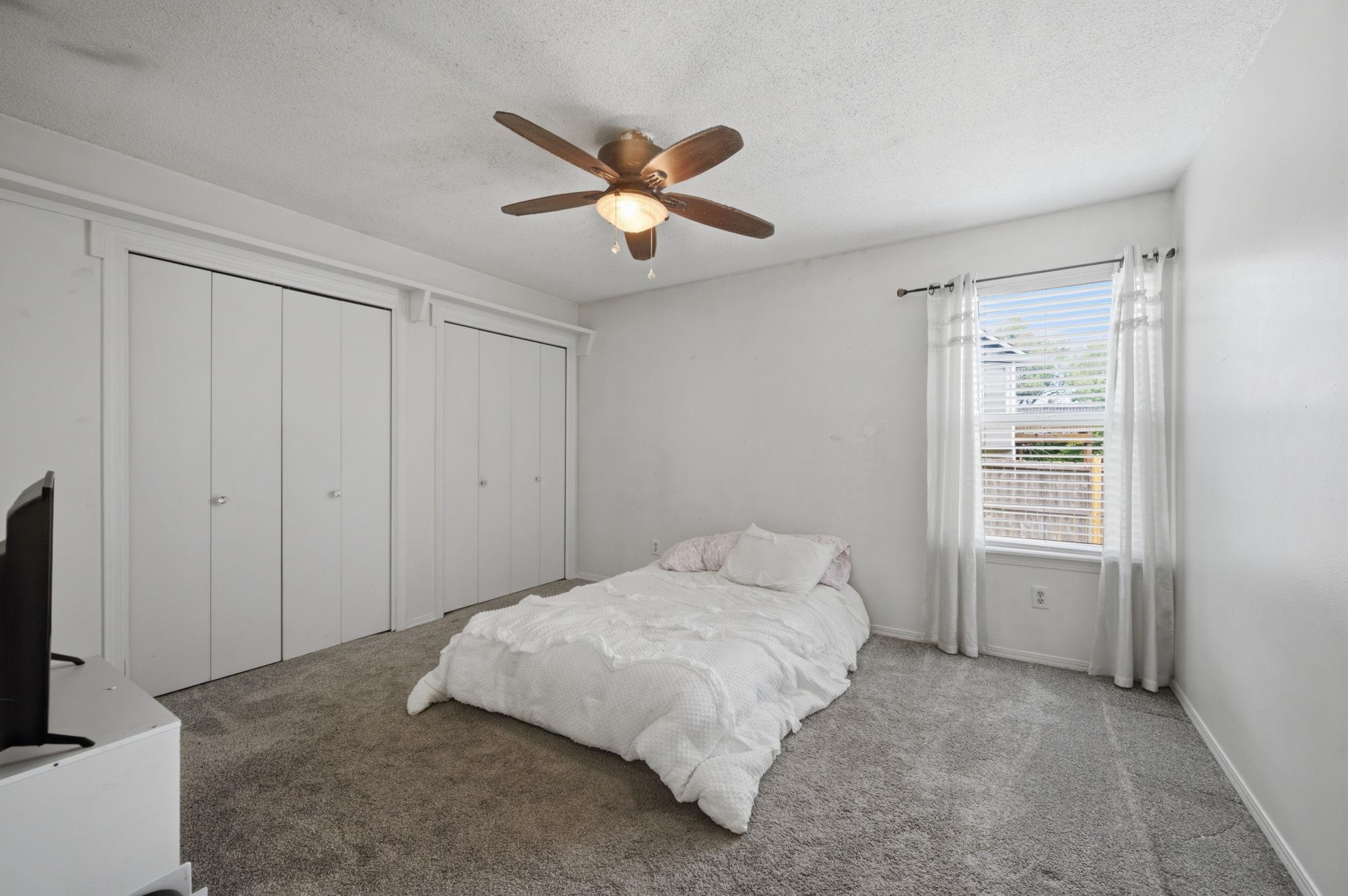 1748 N Basswood Ct Property Photo 16