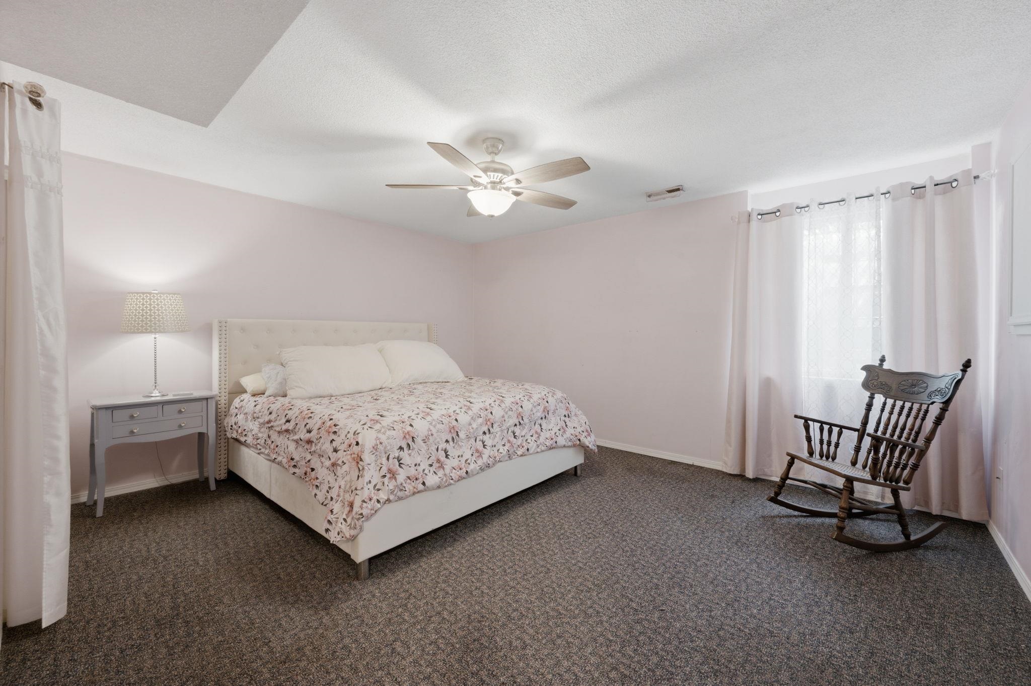 1748 N Basswood Ct Property Photo 23