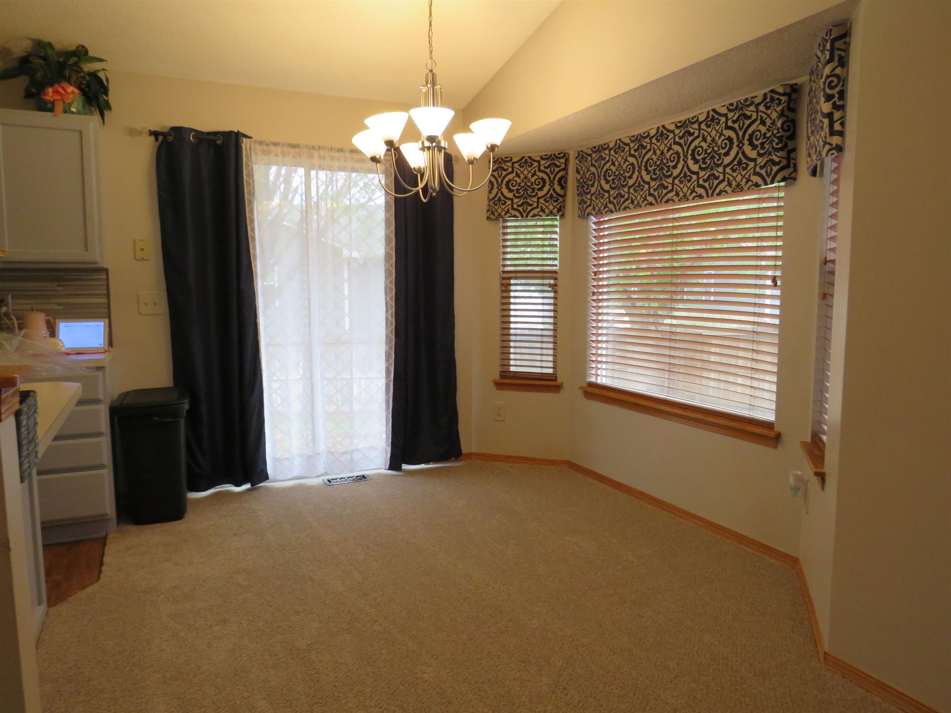 1748 N Basswood Ct Property Photo 31