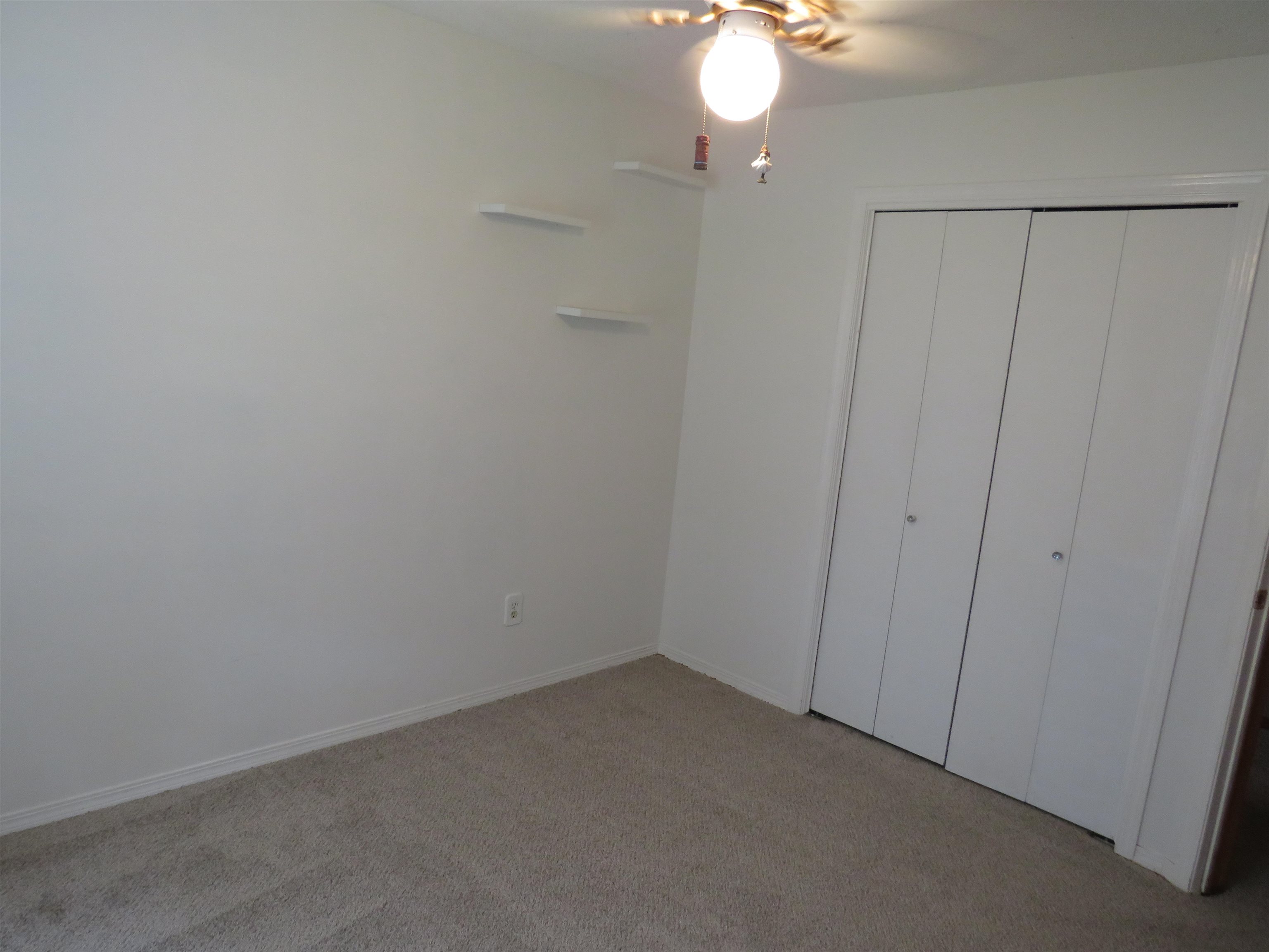 1748 N Basswood Ct Property Photo 34