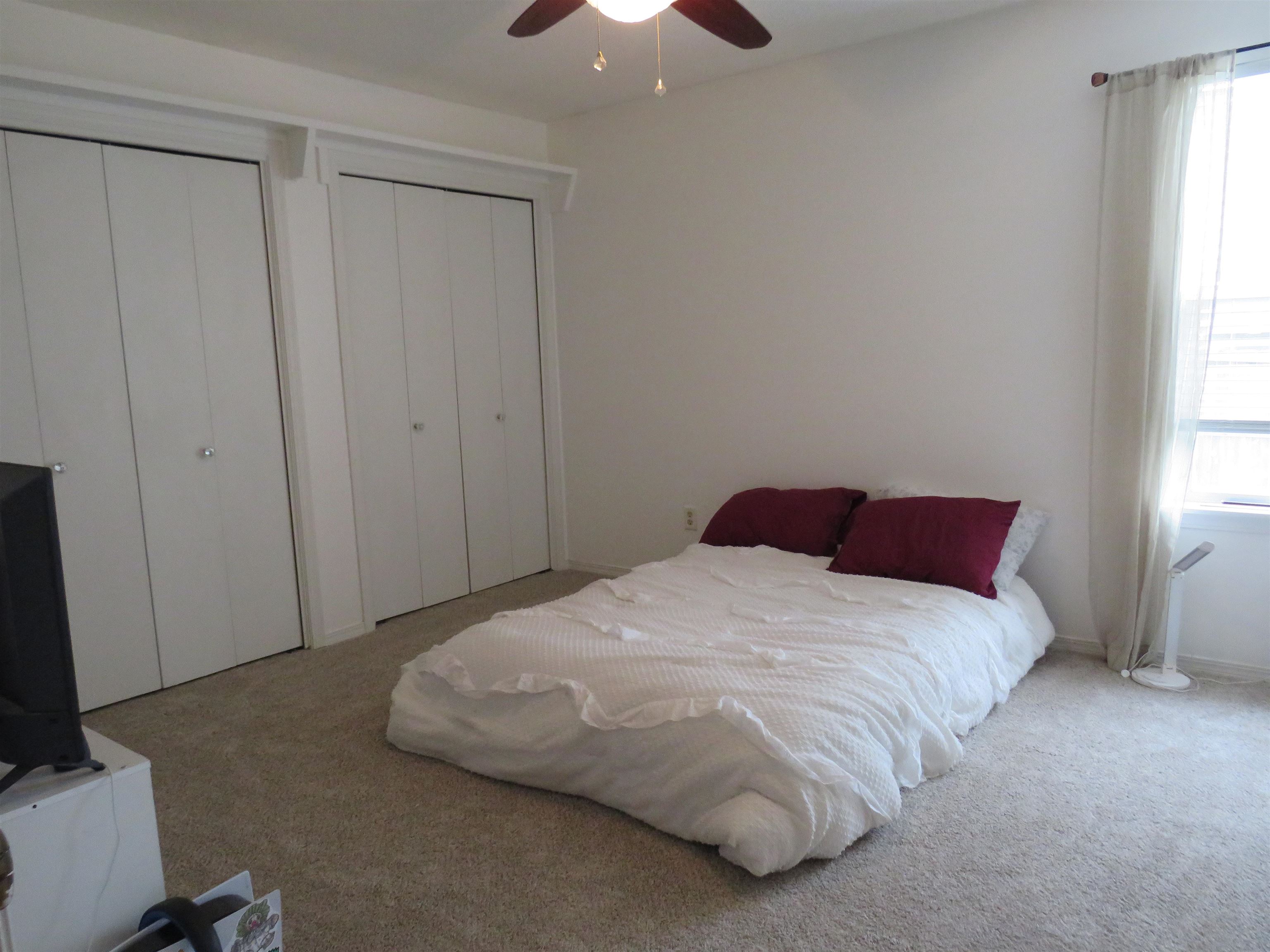 1748 N Basswood Ct Property Photo 35