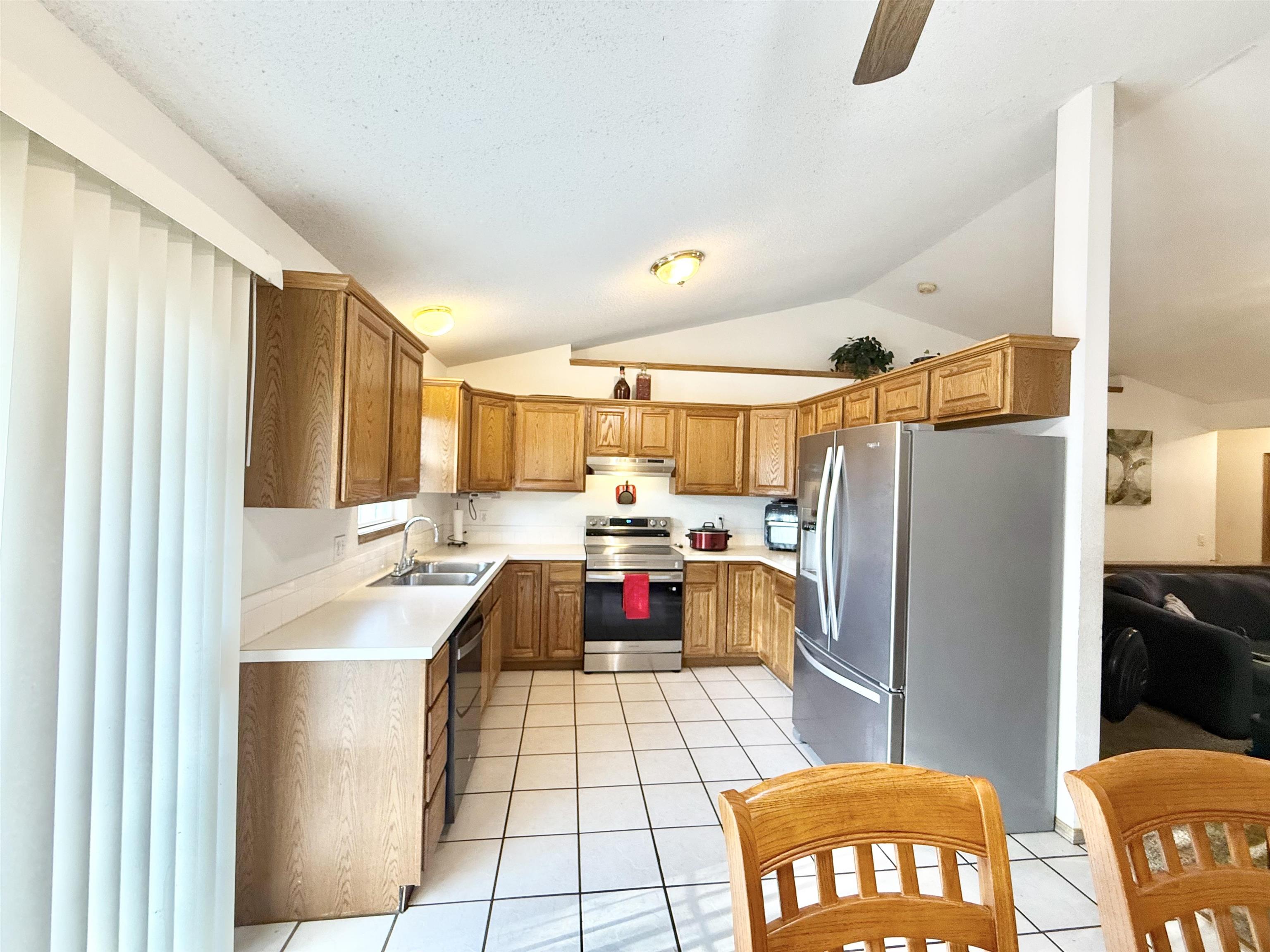 1831 S Brandon St Property Photo 8