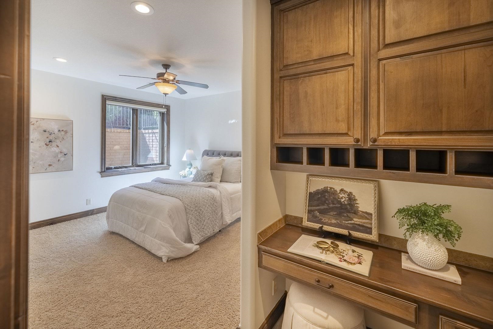 10806 E Glengate Property Photo 28