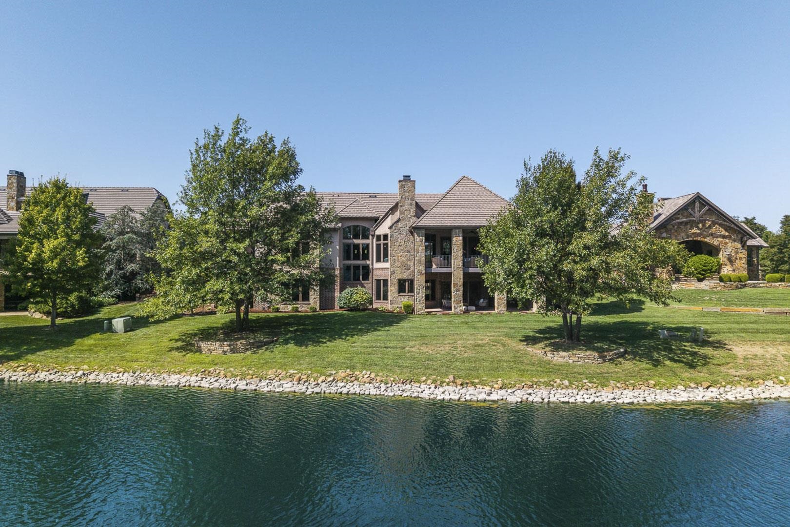 10806 E Glengate Property Photo 36