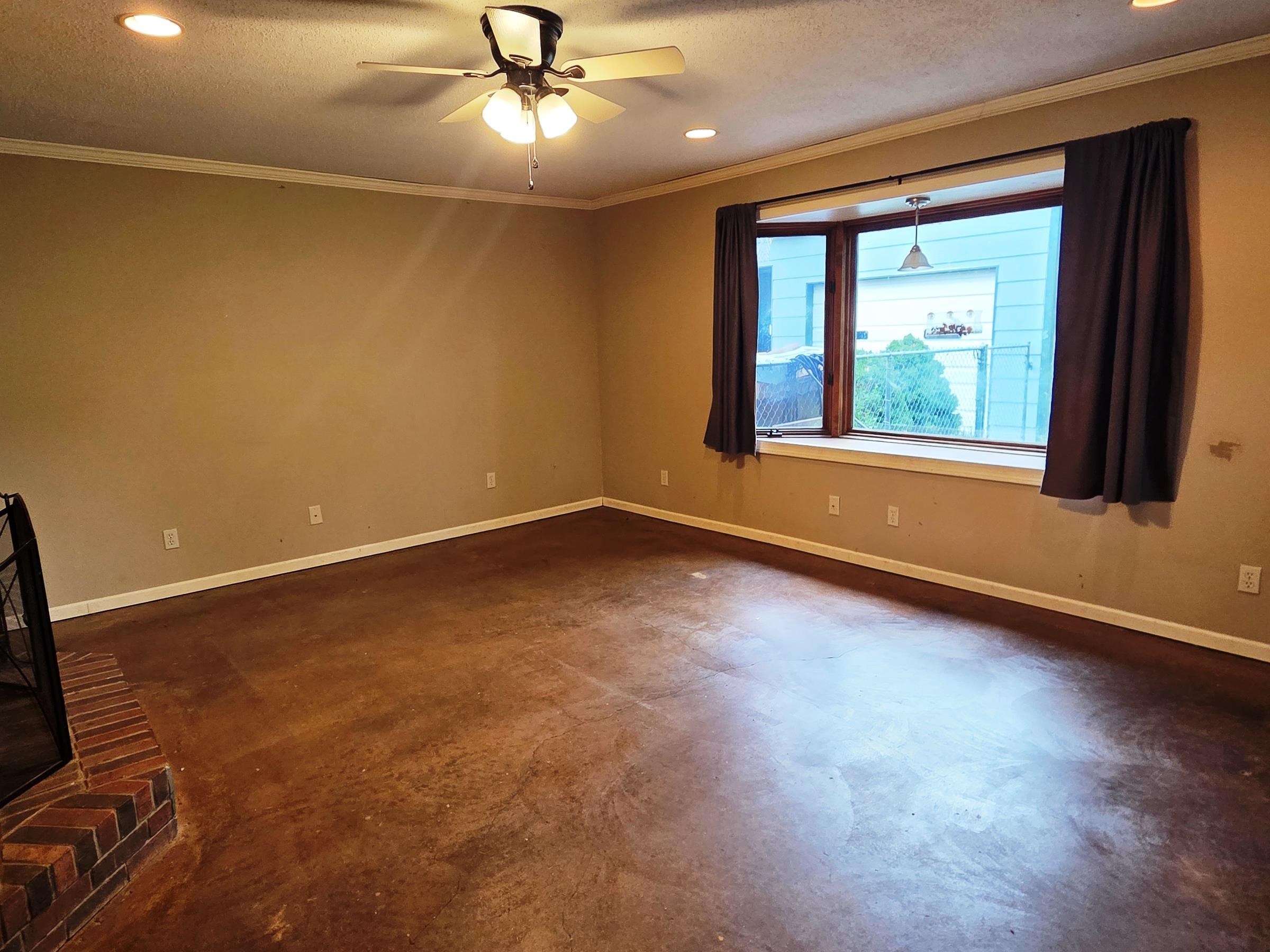 542 N Colby Property Photo 8
