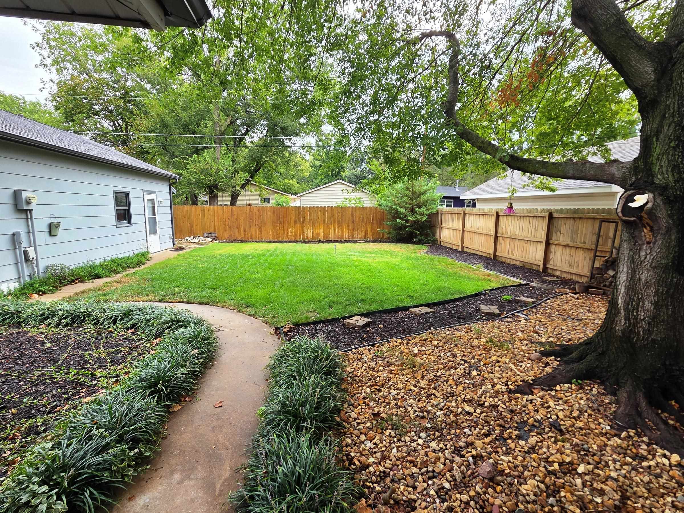 542 N Colby Property Photo 26
