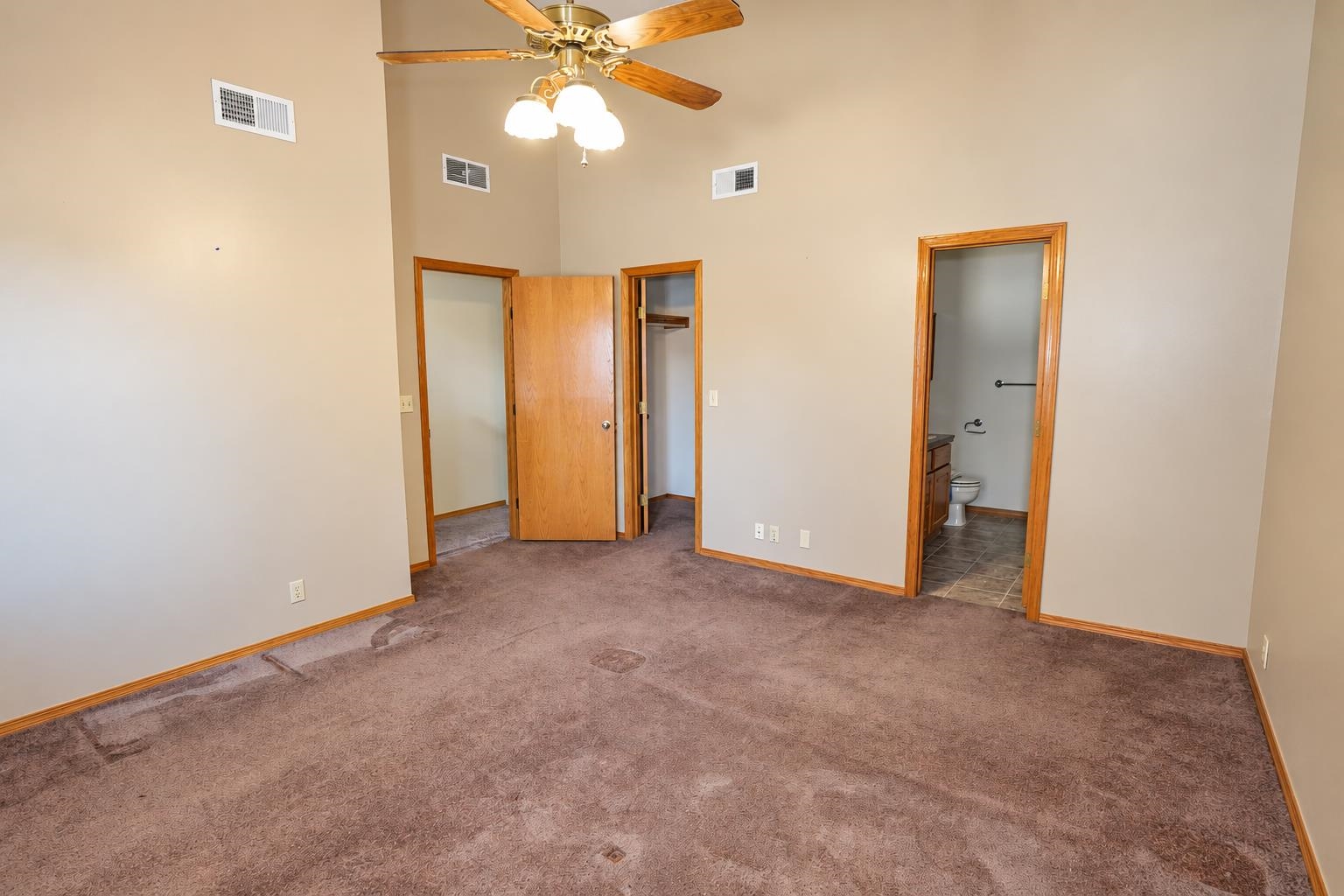 134 N Karren Ct Property Photo 9