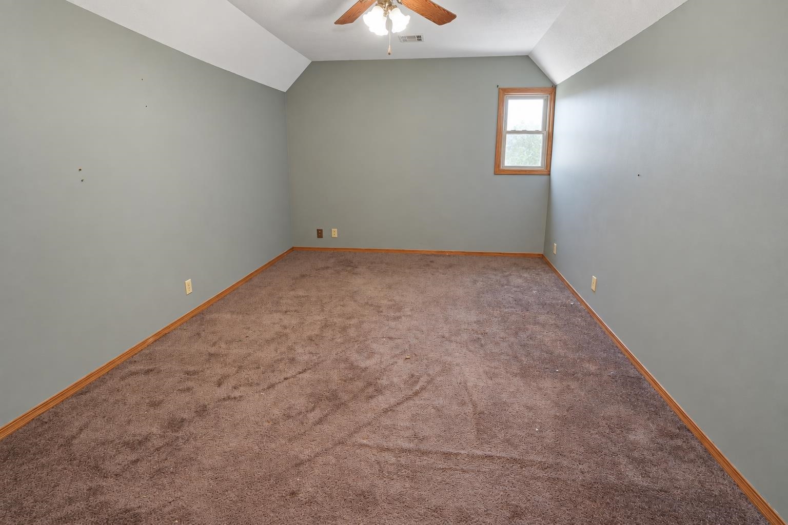 134 N Karren Ct Property Photo 13