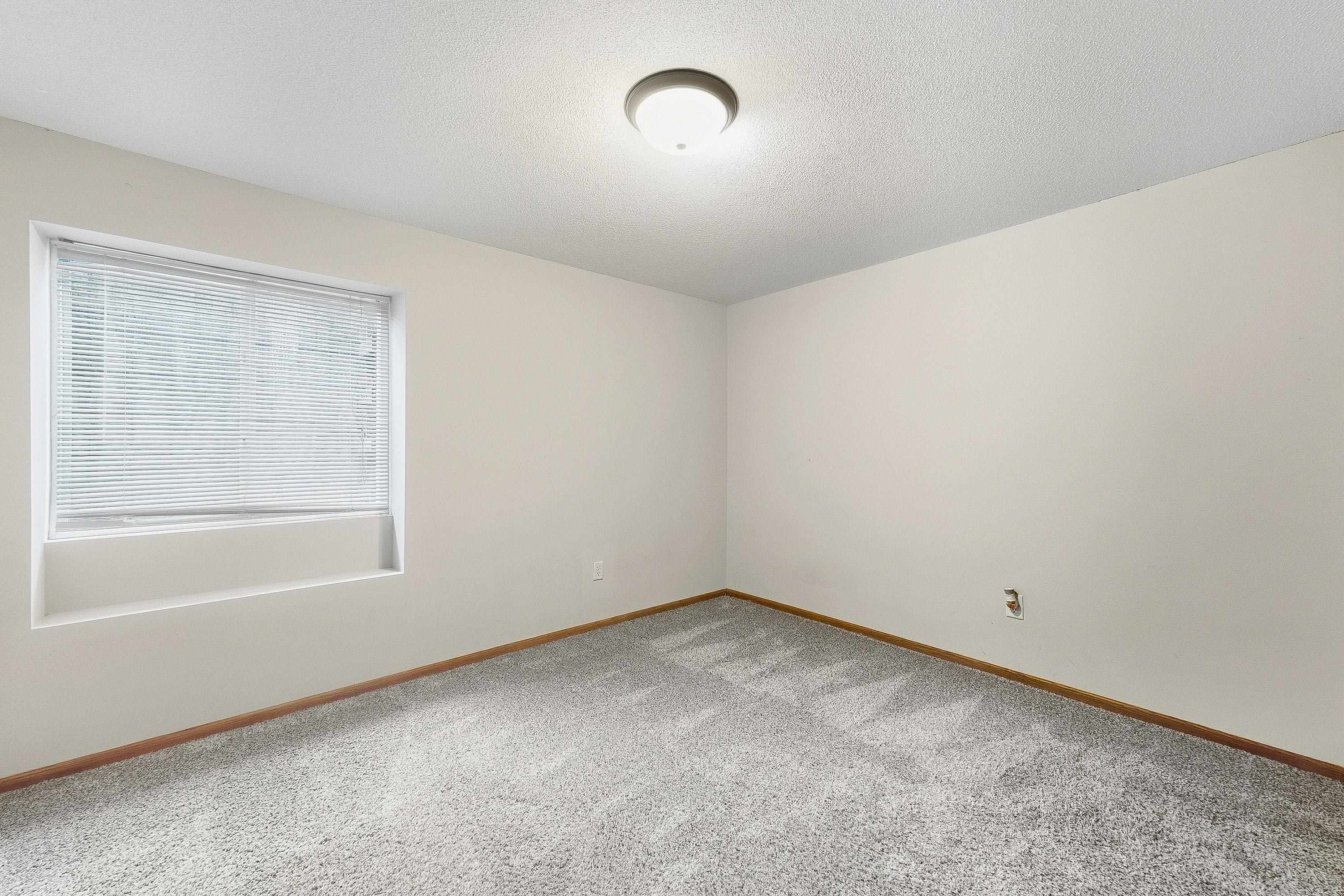 216 W Poplar Property Photo 18