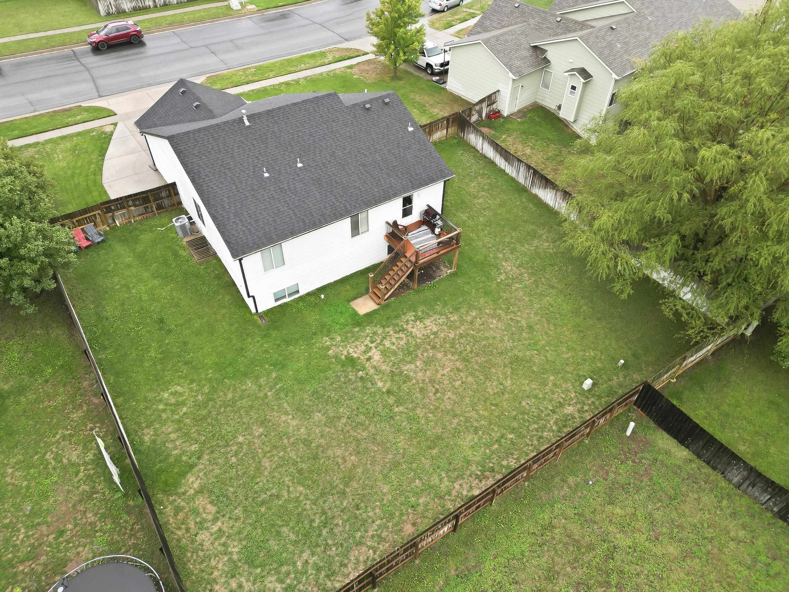 216 W Poplar Property Photo 23