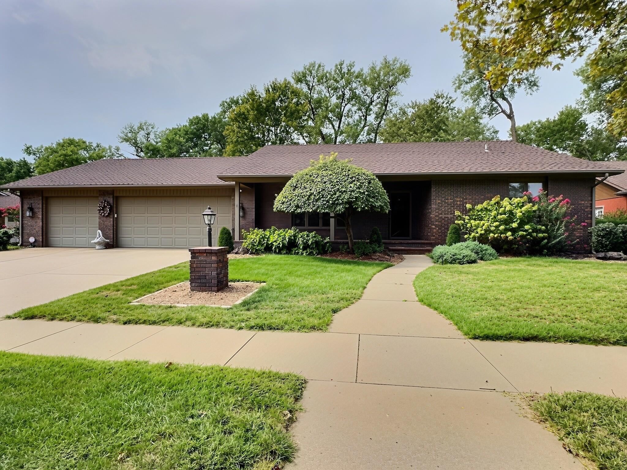 3 Tanglewood Ln Property Photo 1