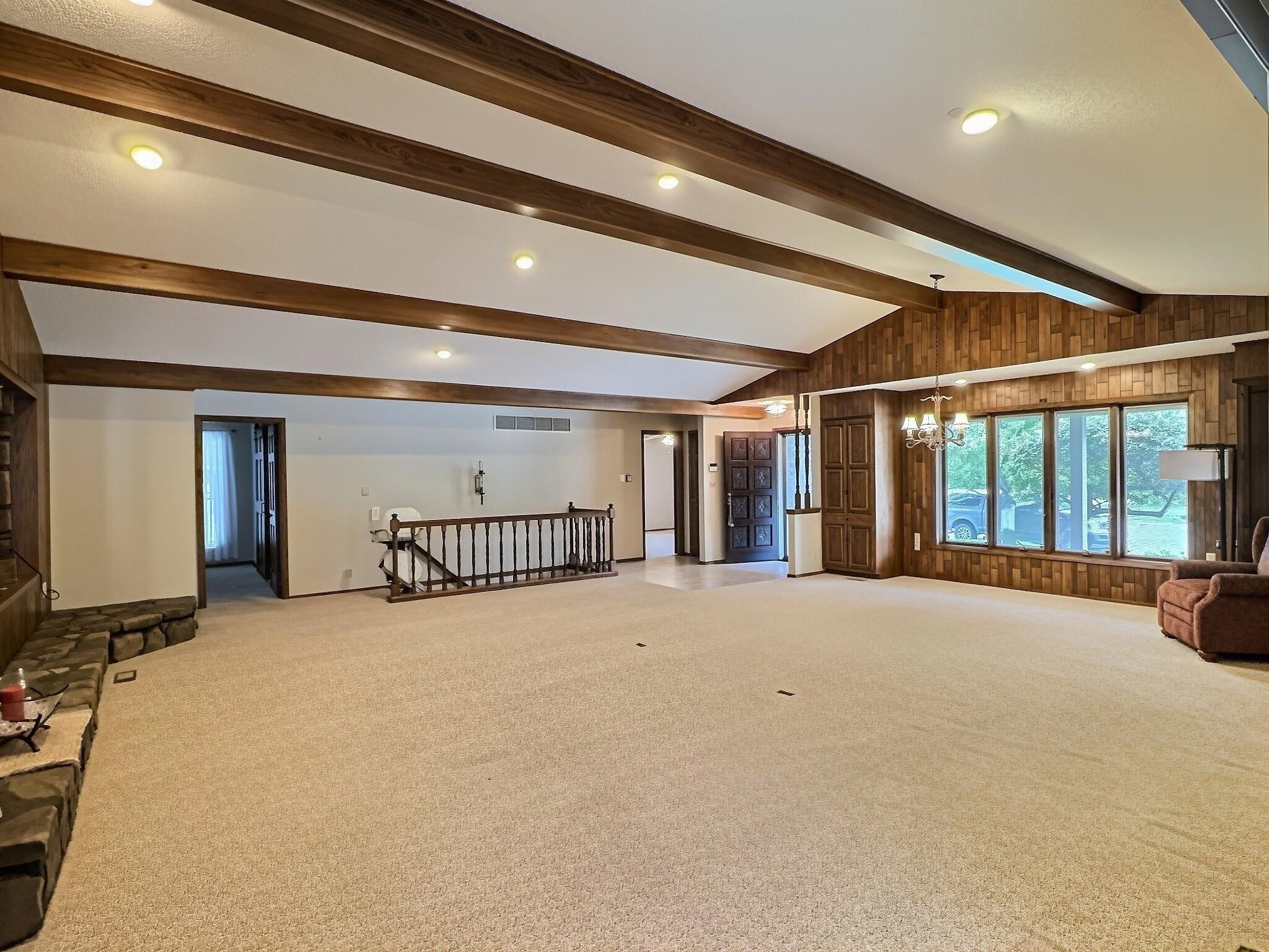 3 Tanglewood Ln Property Photo 5