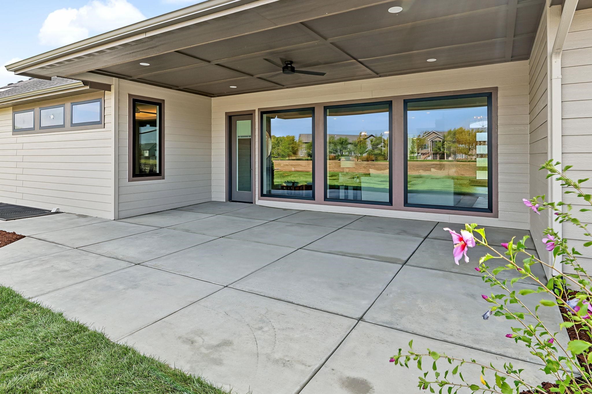 1838 W Harborlight Property Photo 33