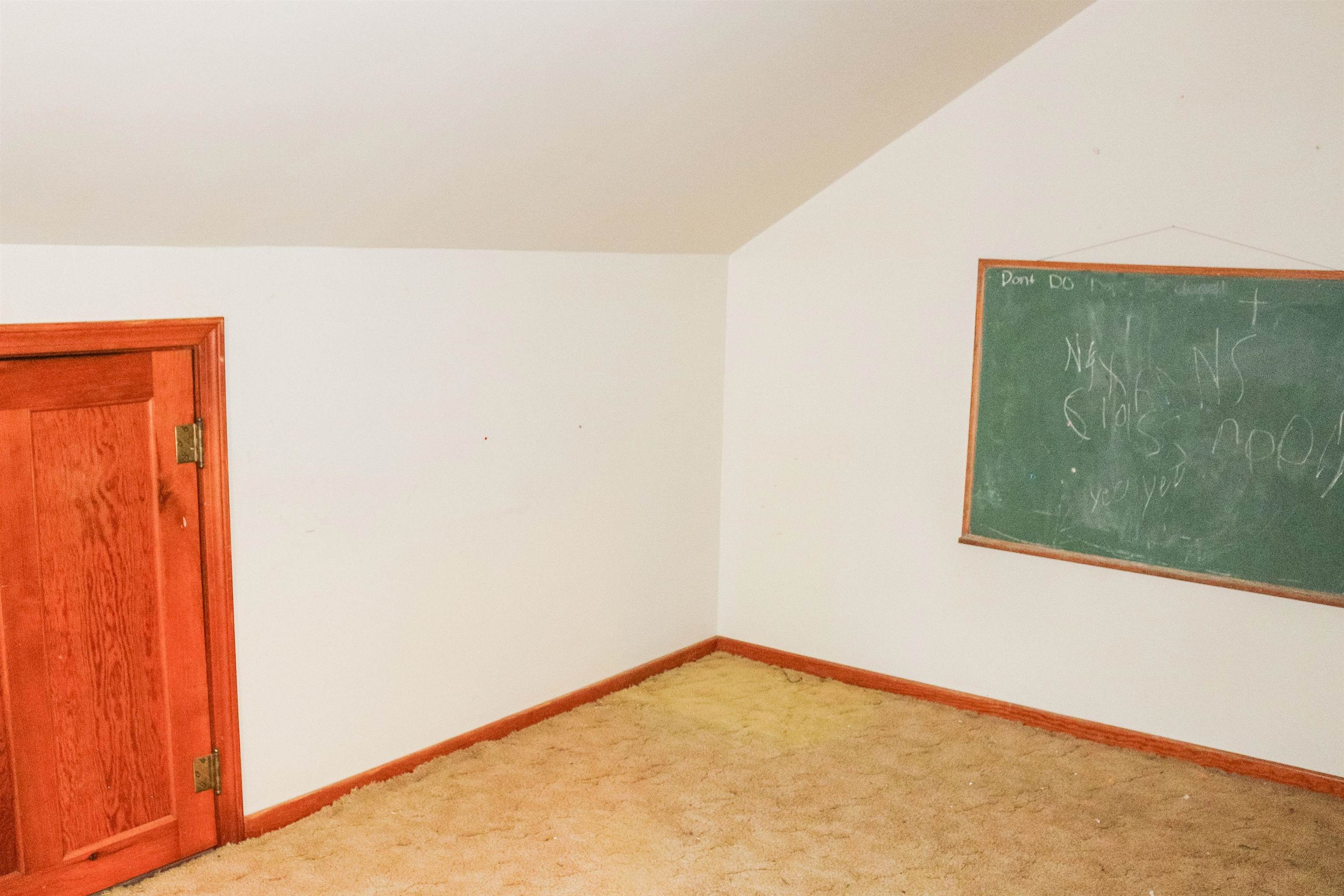 310 S Central Property Photo 14