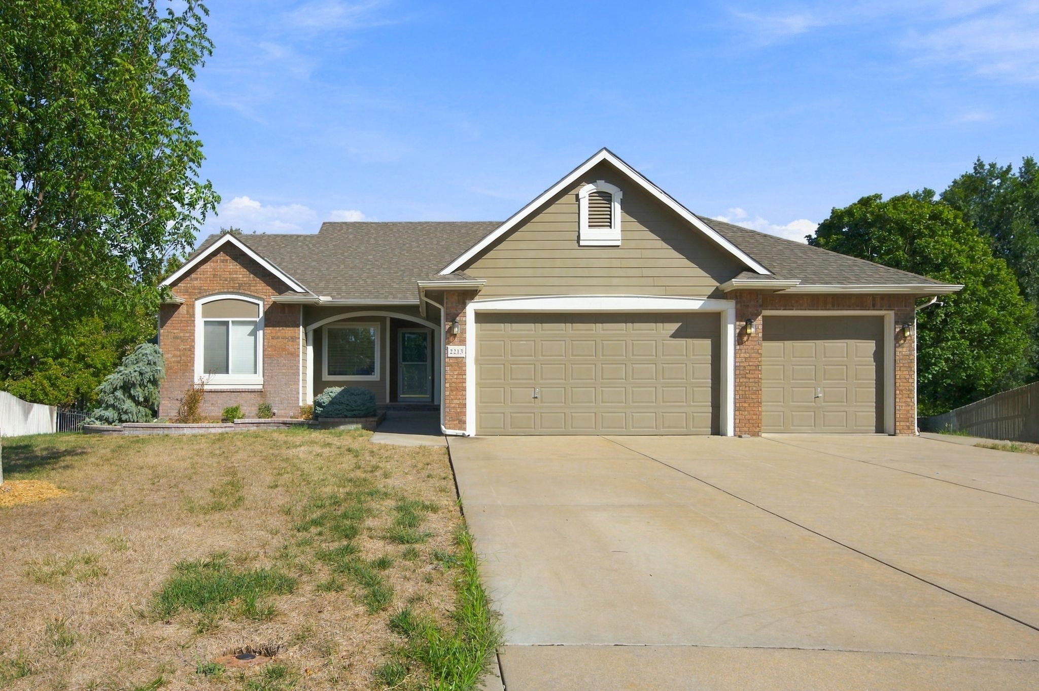 2213 E Myrtlewood Ct Property Photo 1