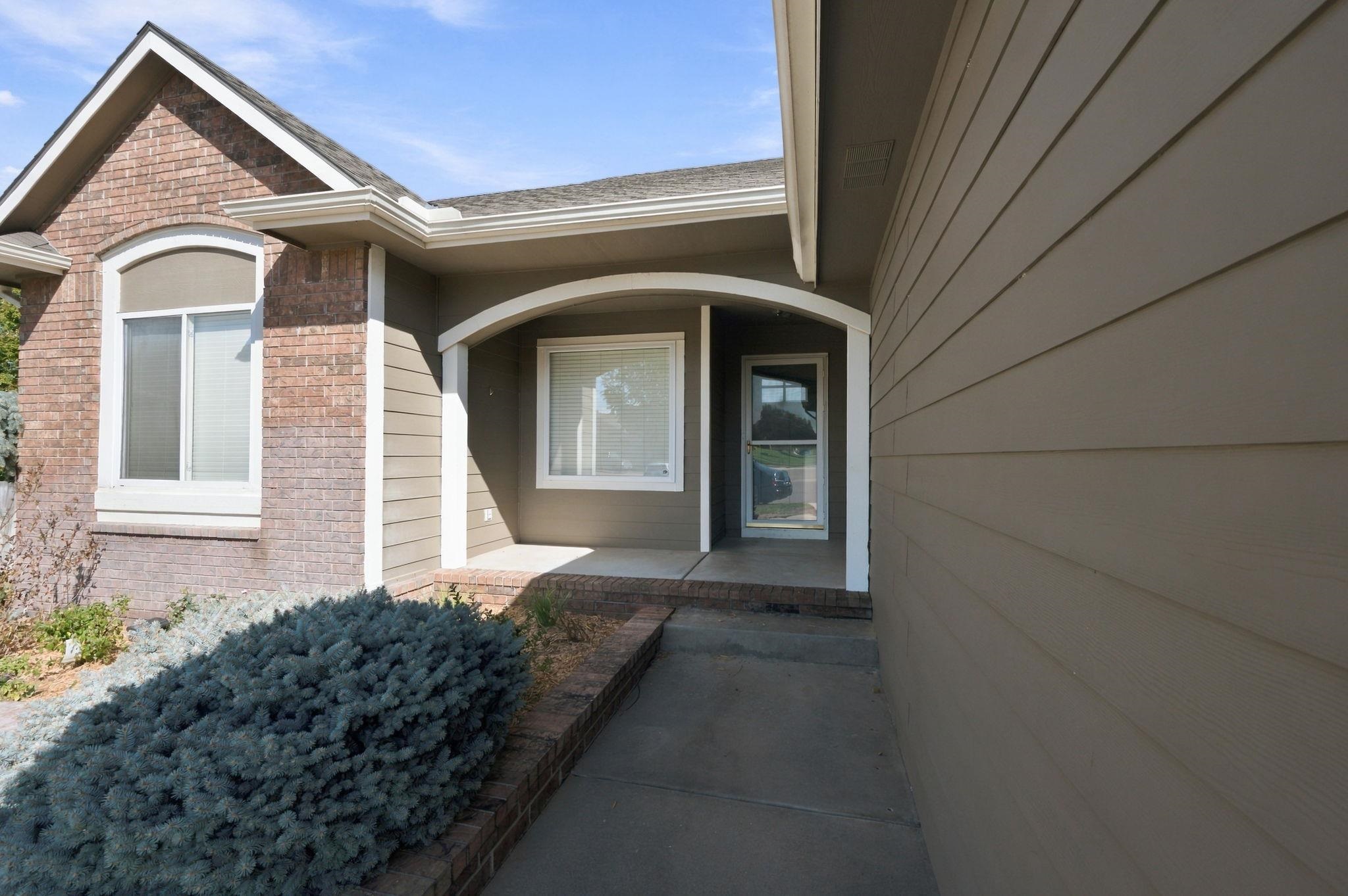 2213 E Myrtlewood Ct Property Photo 5