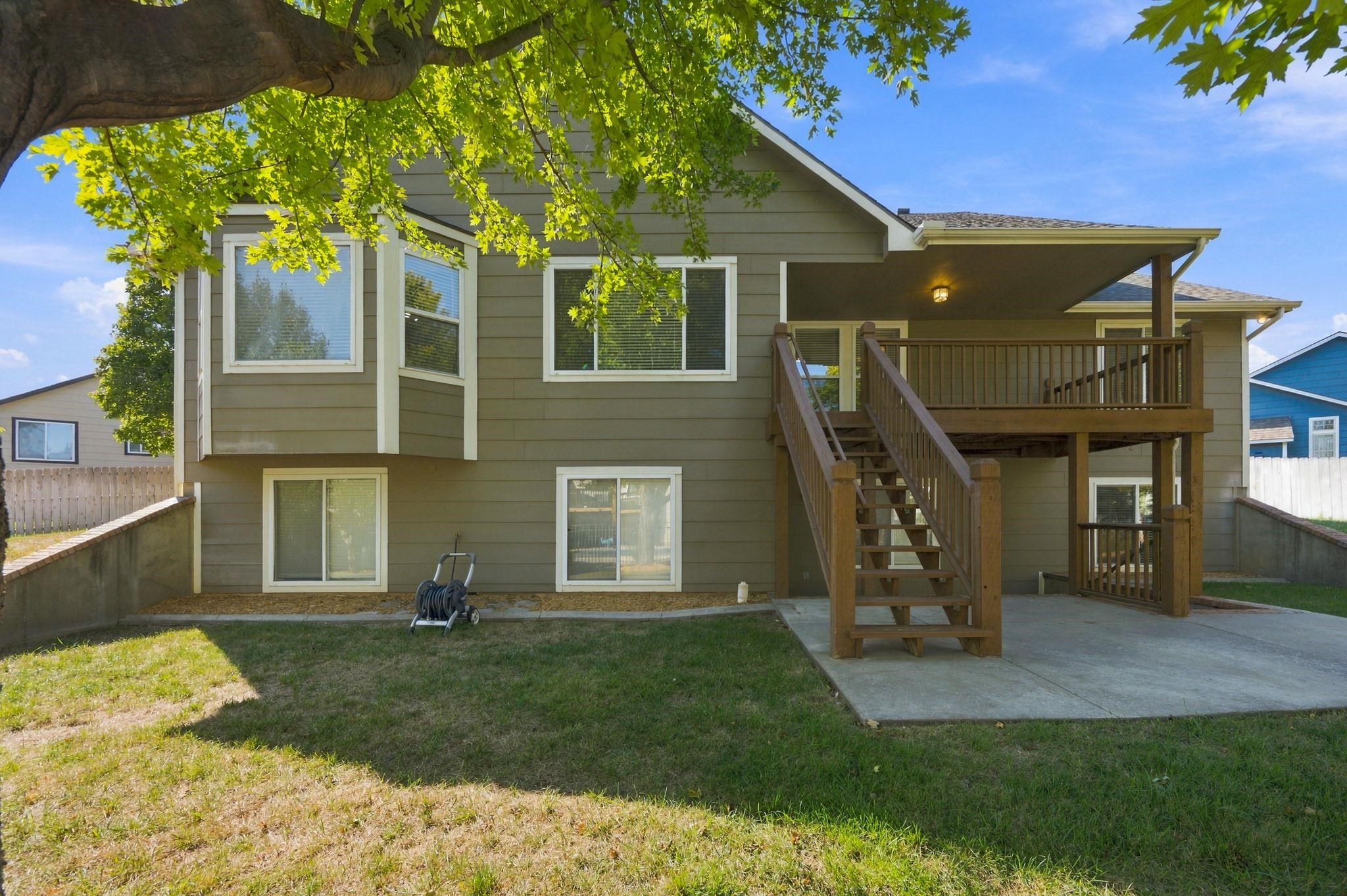 2213 E Myrtlewood Ct Property Photo 33