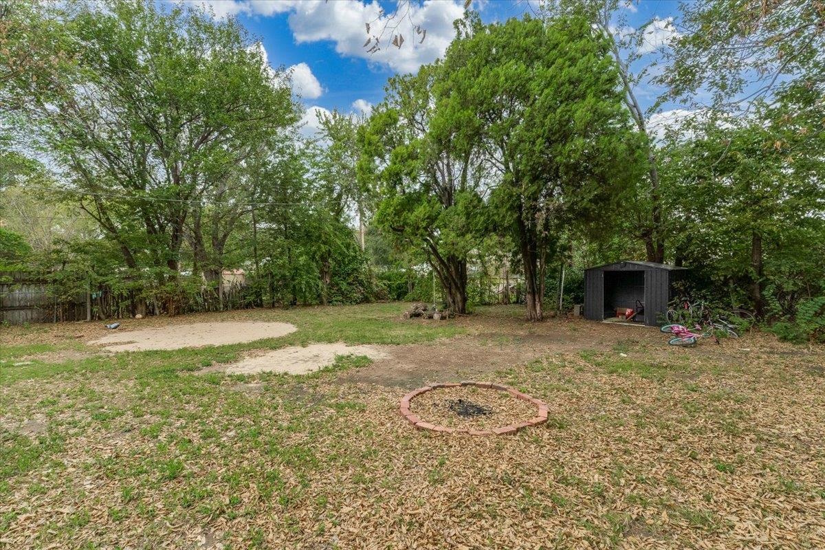 2410 E Wilma Property Photo 32