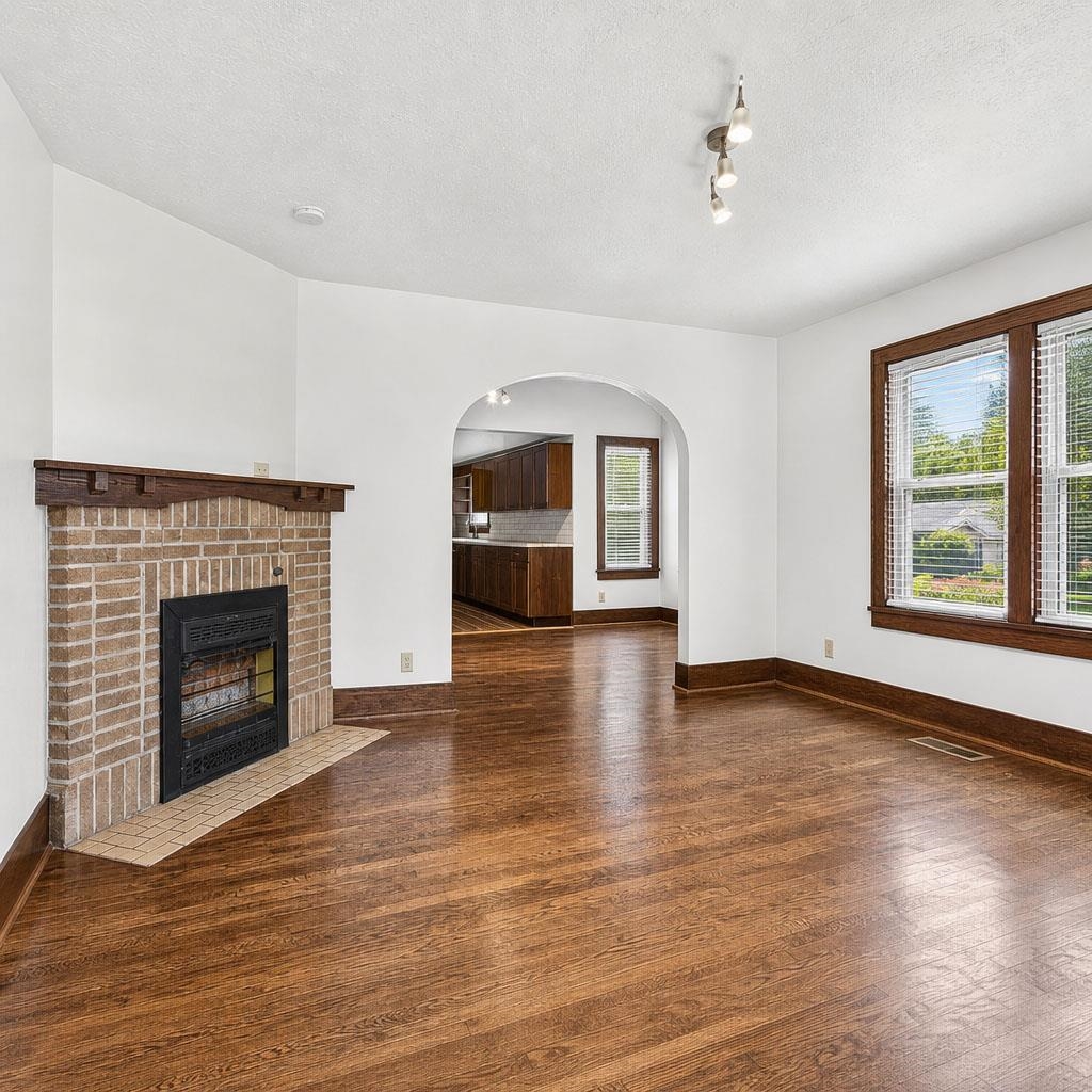 100 N C Property Photo 4