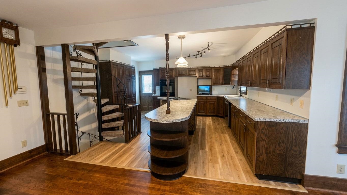 100 N C Property Photo 6