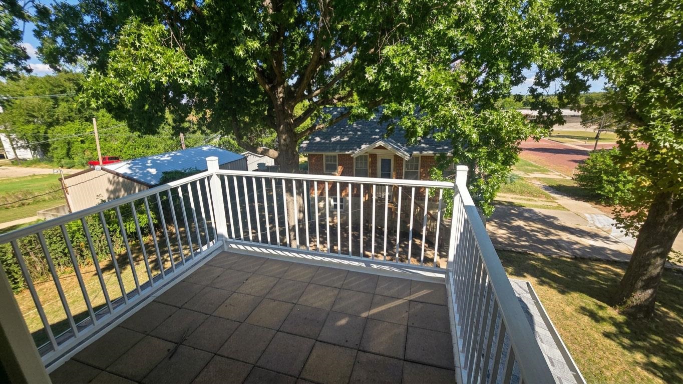 100 N C Property Photo 19