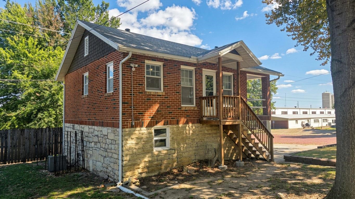 100 N C Property Photo 25