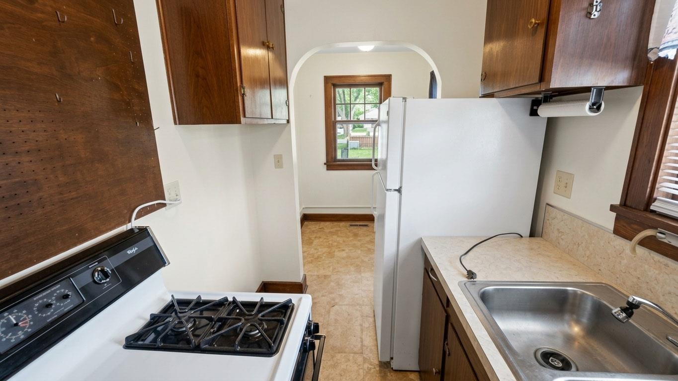 100 N C Property Photo 27